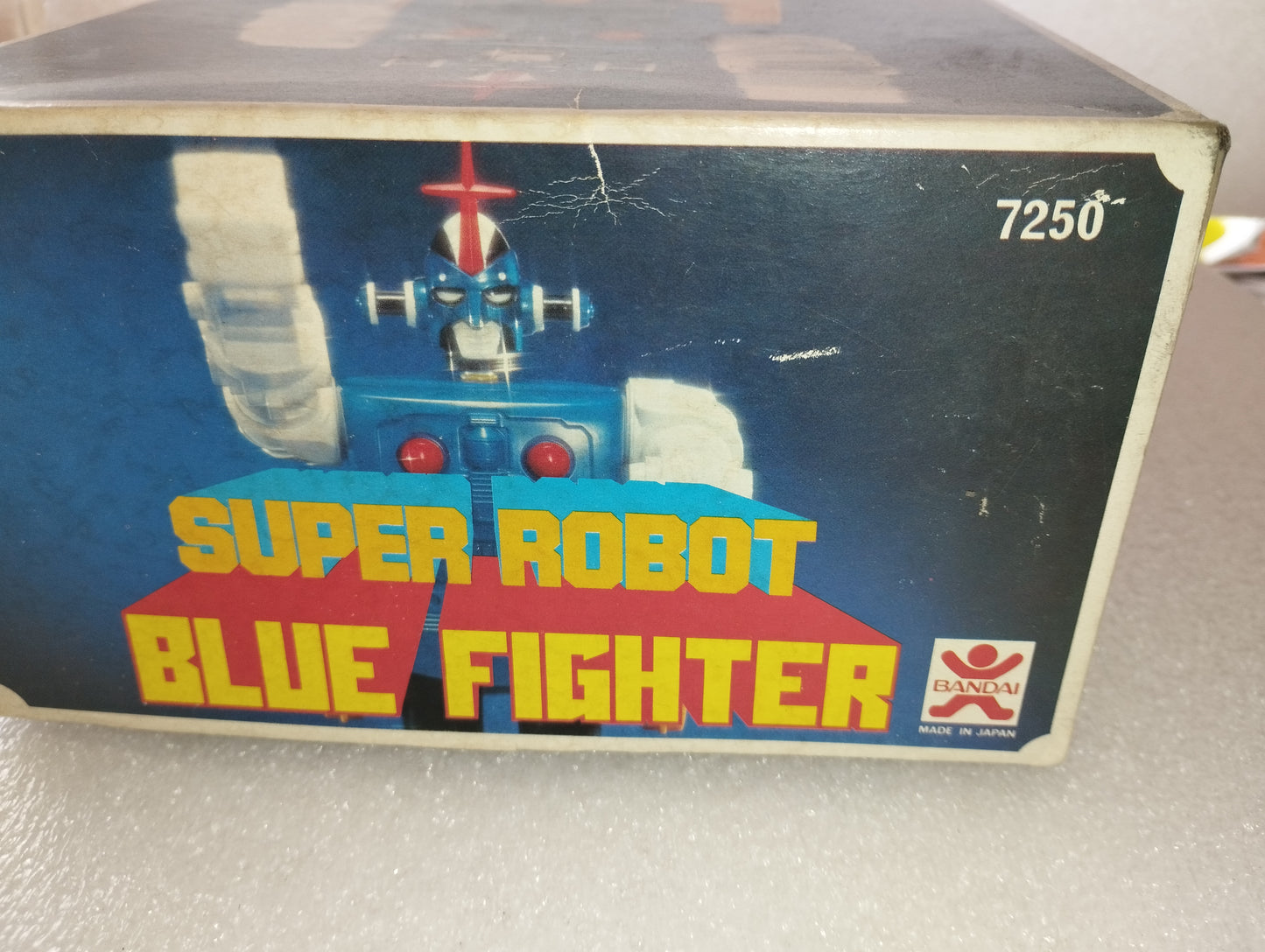 Super Robot Blue Fighter Bandai
Made in Japan
Anni 80 da revisionare