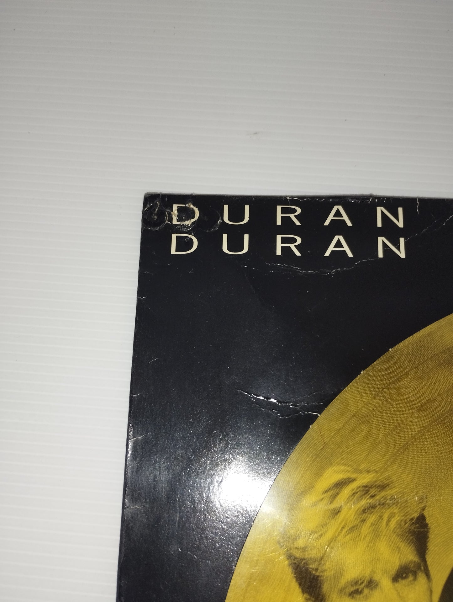 Duran Duran Strange Behaviour Picture Disc
Edito nel 1986 da EMI