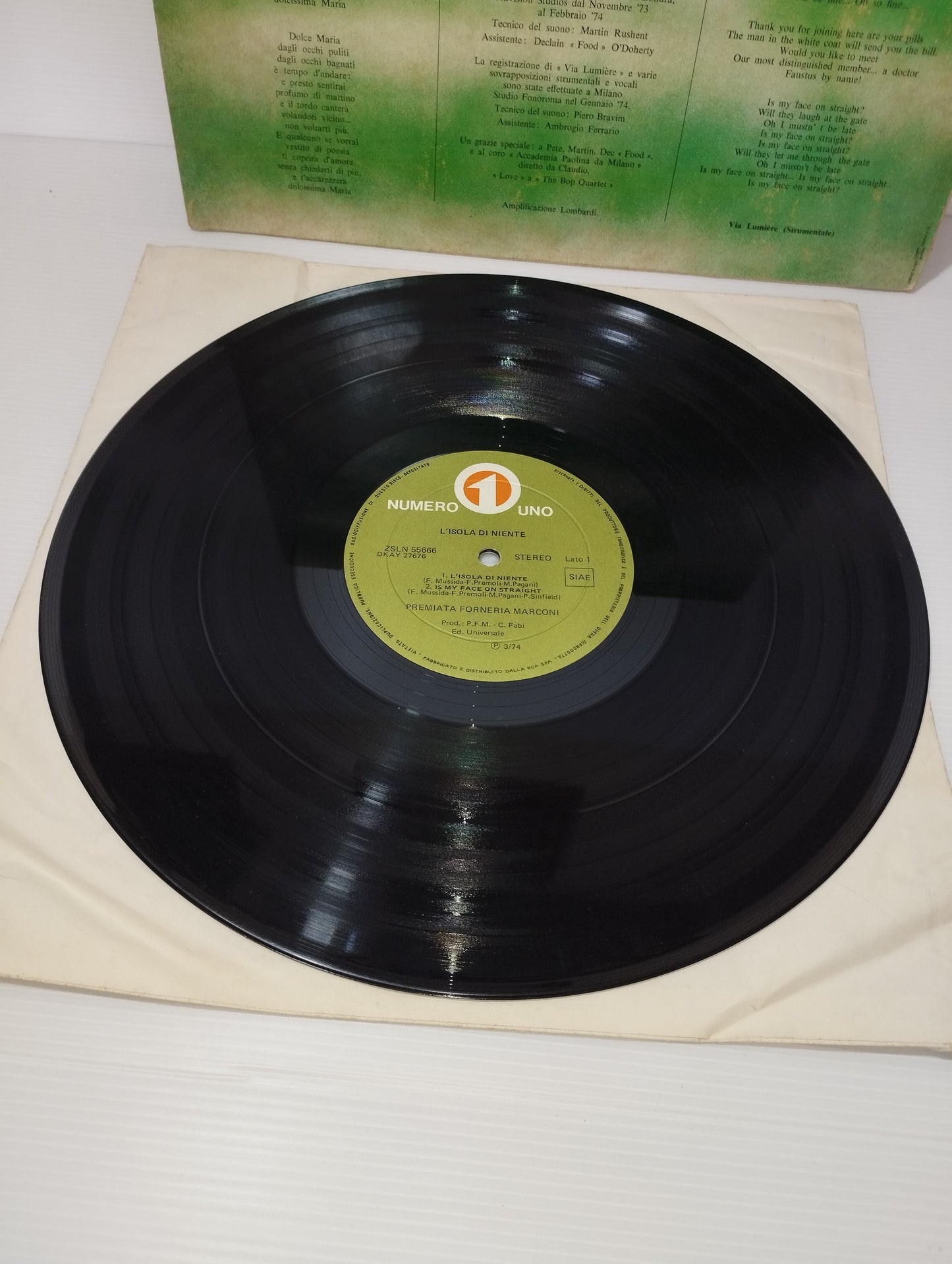 L'Isola Di Niente PFM LP 33 Giri
Edito nel 1974 da Numero Uno Cod.ZSLN 55666