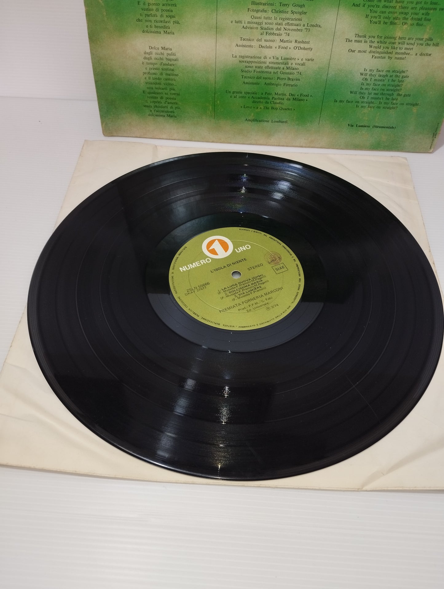 L'Isola Di Niente PFM LP 33 Giri
Edito nel 1974 da Numero Uno Cod.ZSLN 55666