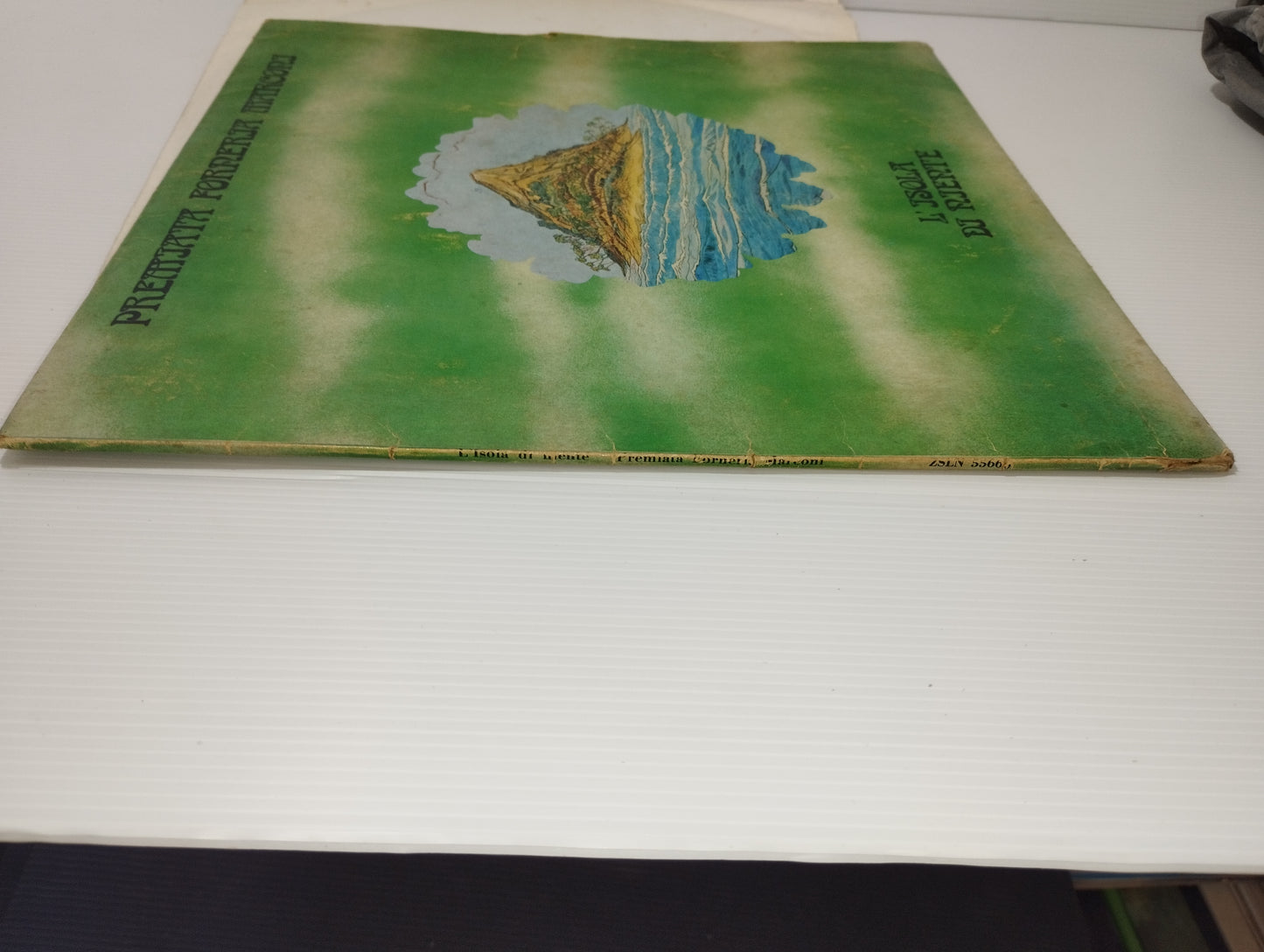 L'Isola Di Niente PFM LP 33 Giri
Edito nel 1974 da Numero Uno Cod.ZSLN 55666