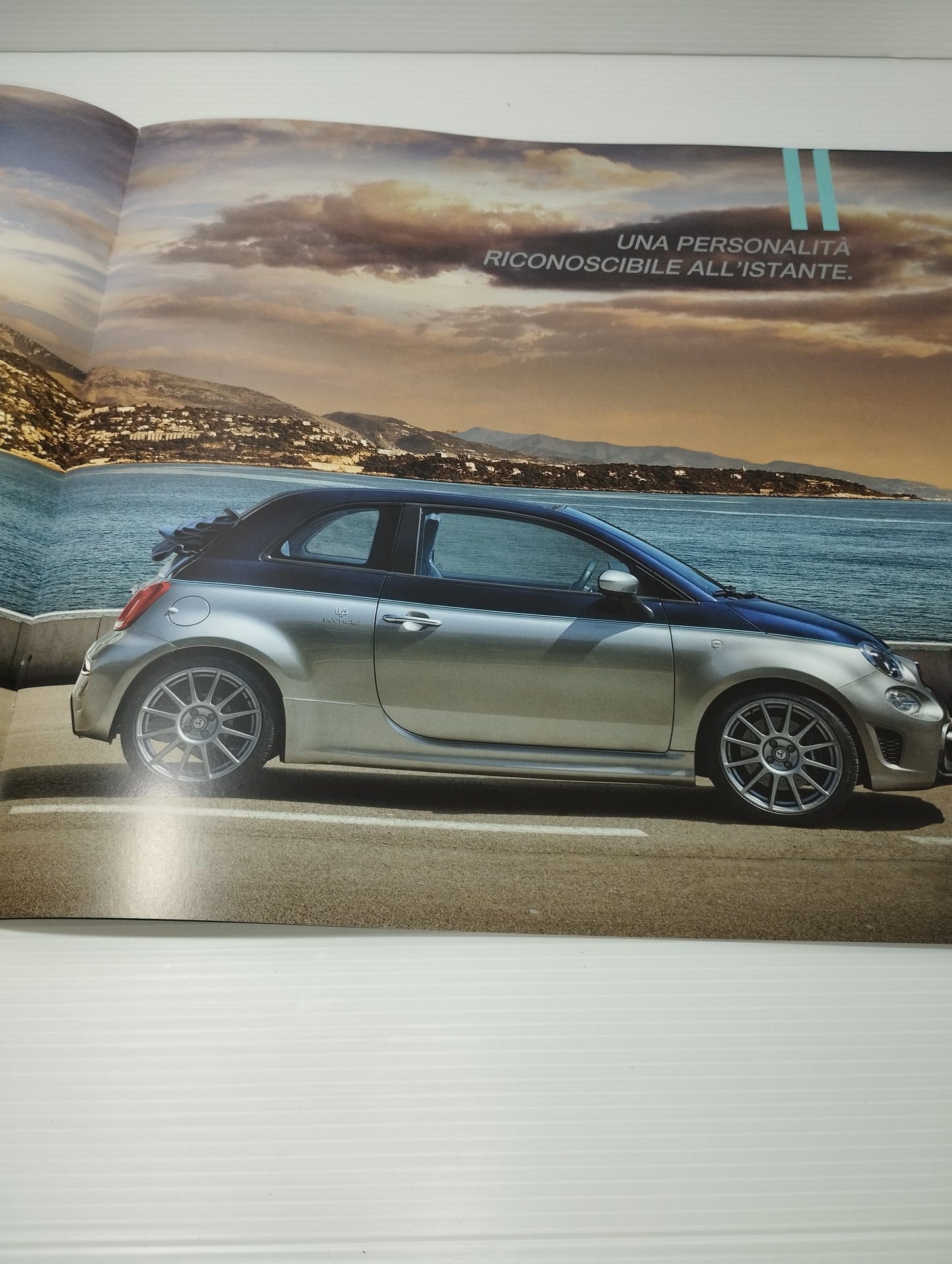 Abarth 695 Rivale Edizione limitata numerata
Depliant/Libretto Pubblicitario
Originale