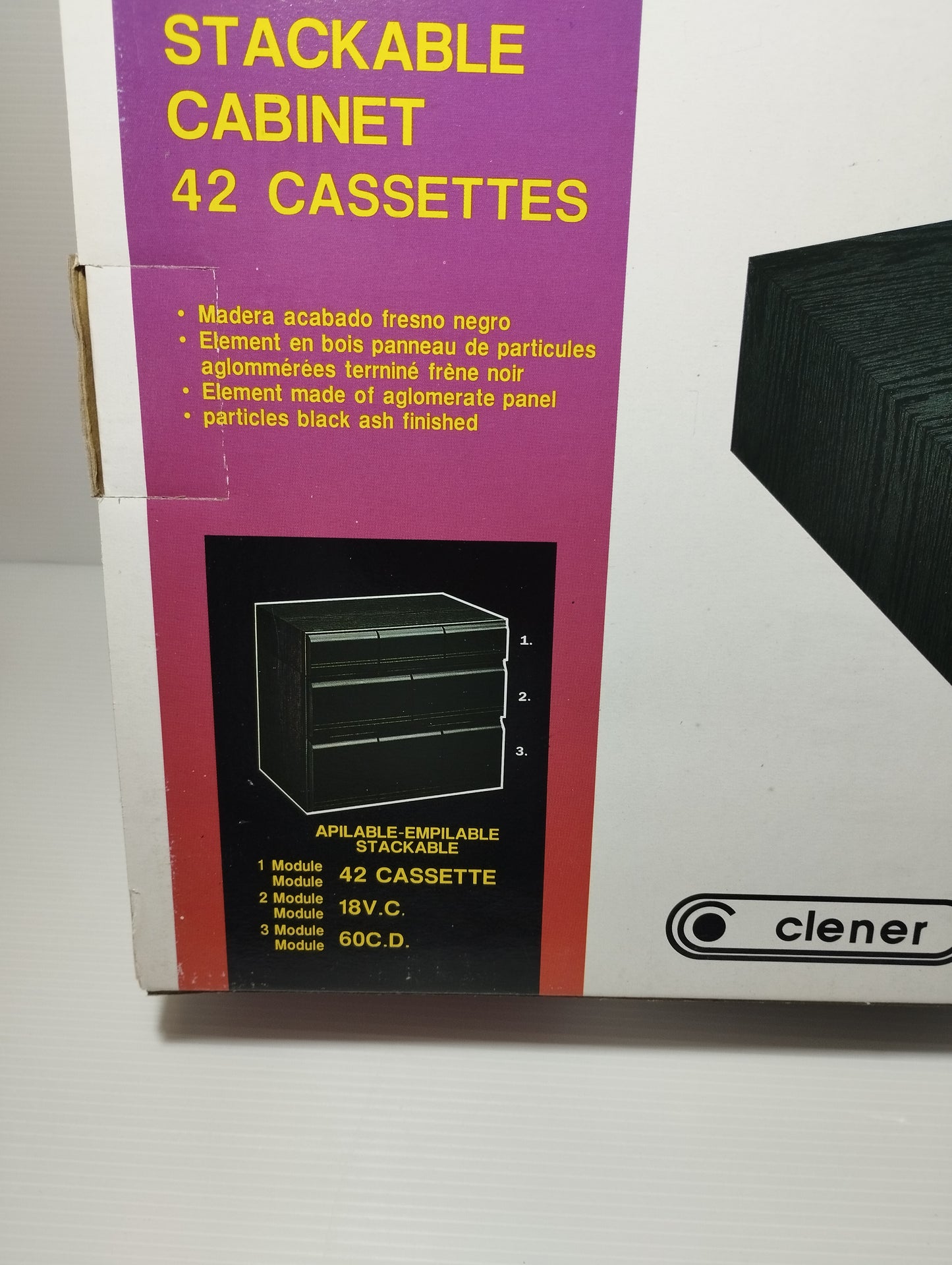 Portamusicassette Modulare Milano Clener Capacità 42 Cassette
In legno rivestito e plastica