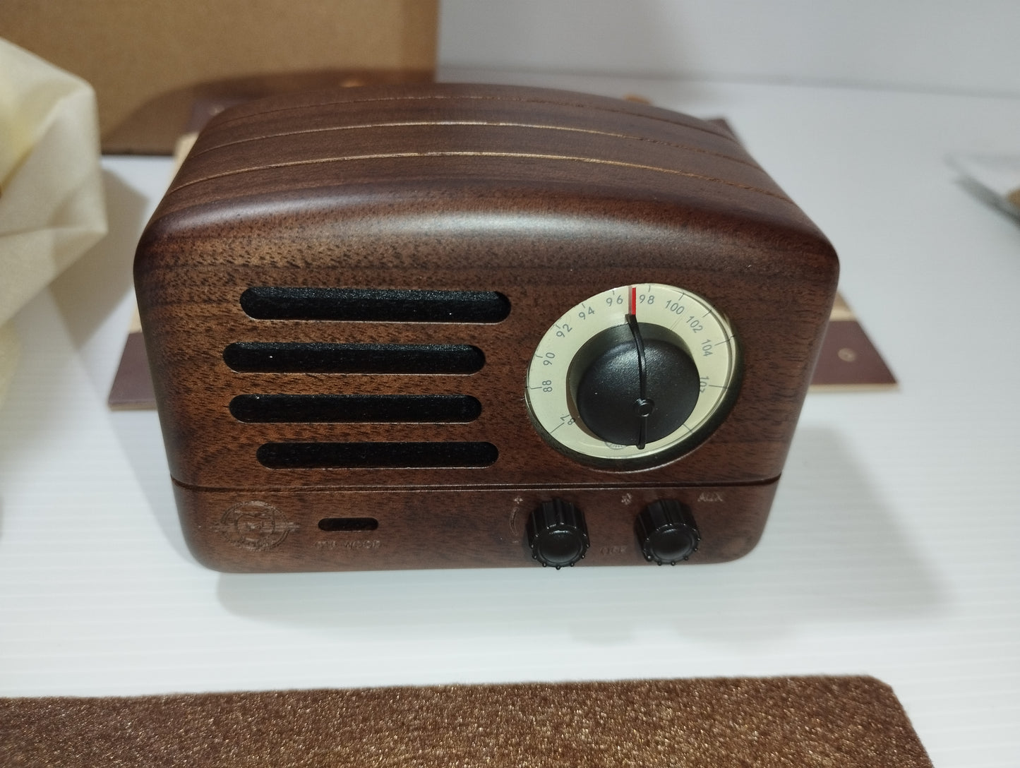 Muzen Radio FM & Bluetooth Speaker
In Legno e plastica
Mod.MV21