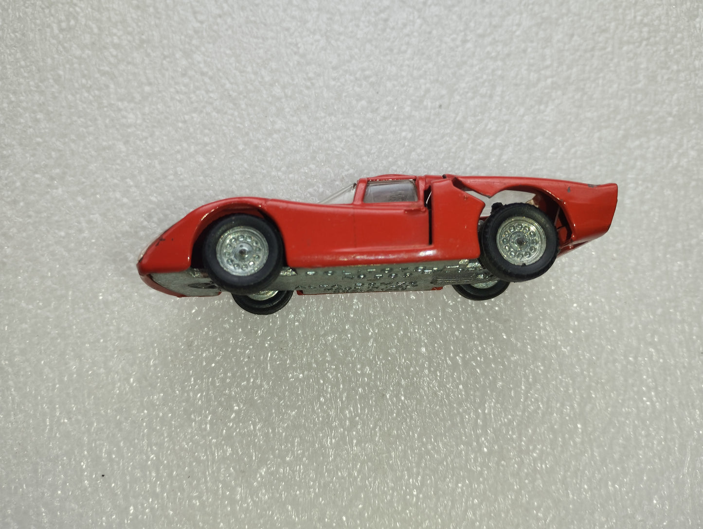 Alfa Romeo 33 Politoys Export n.583
Scala 1:43