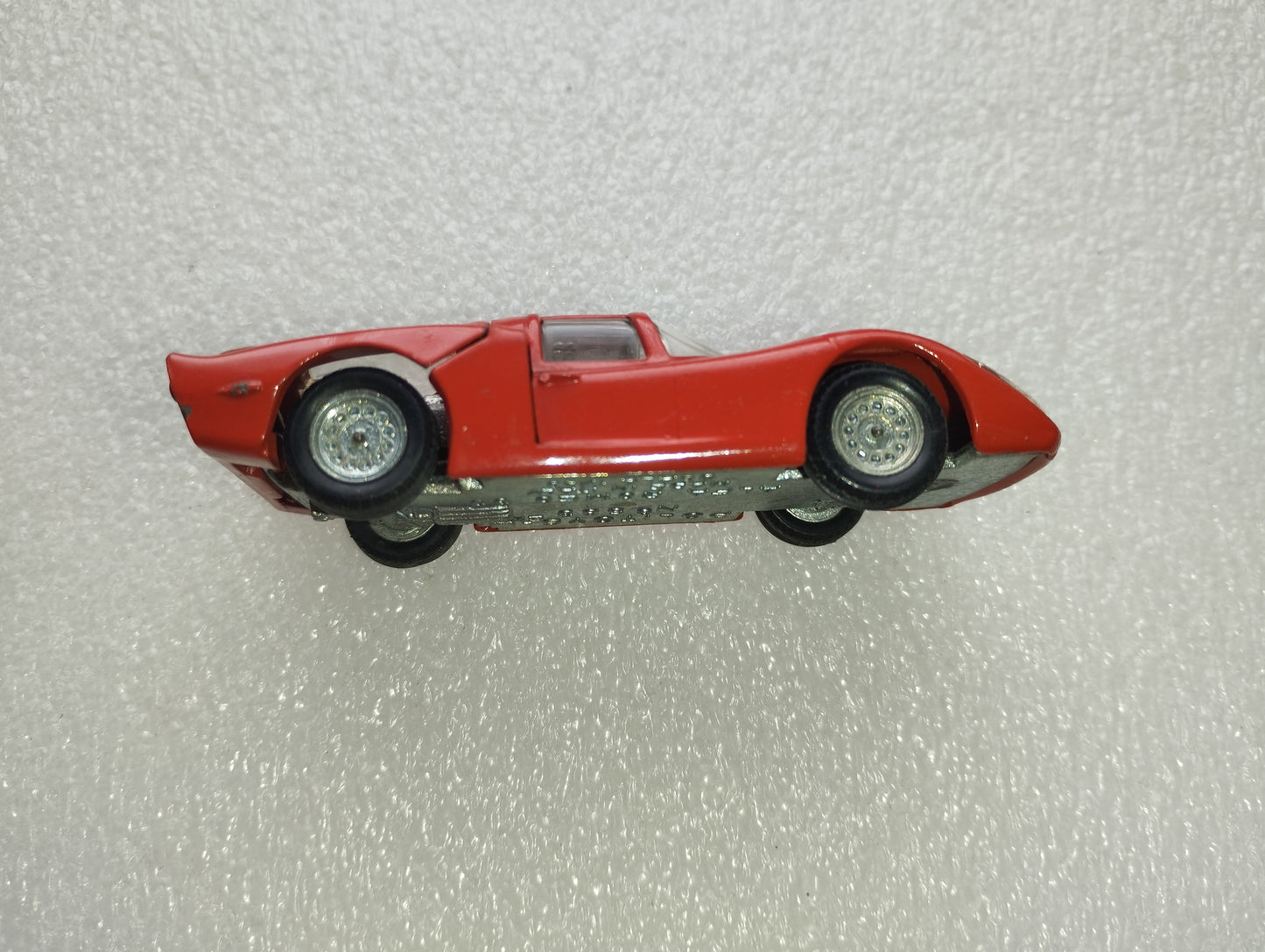 Alfa Romeo 33 Politoys Export n.583
Scala 1:43