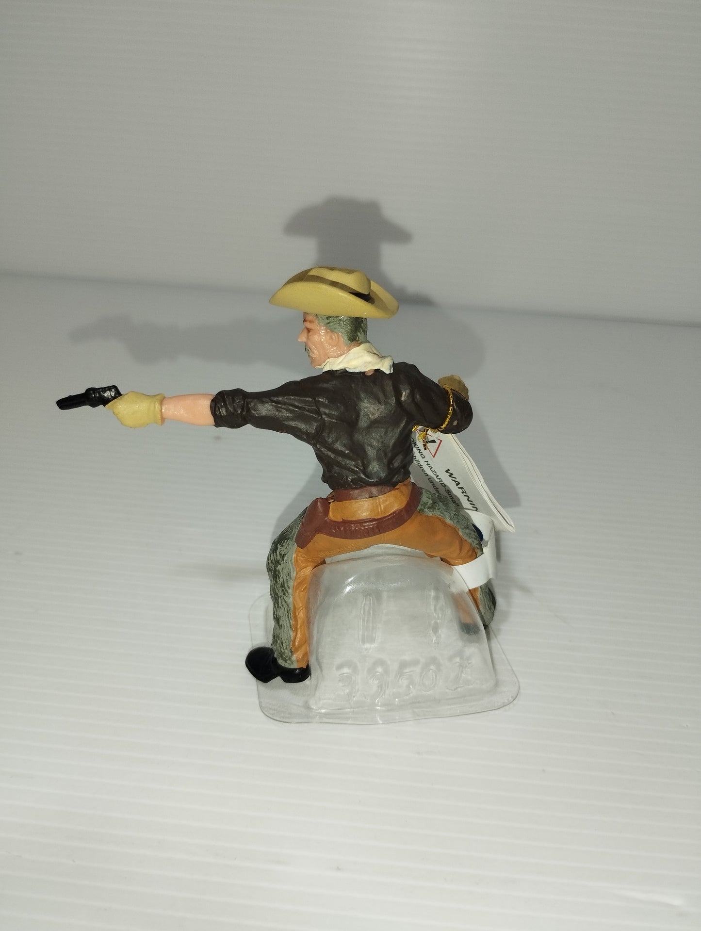 Papo Cowboy Con Pistola
In Plastica