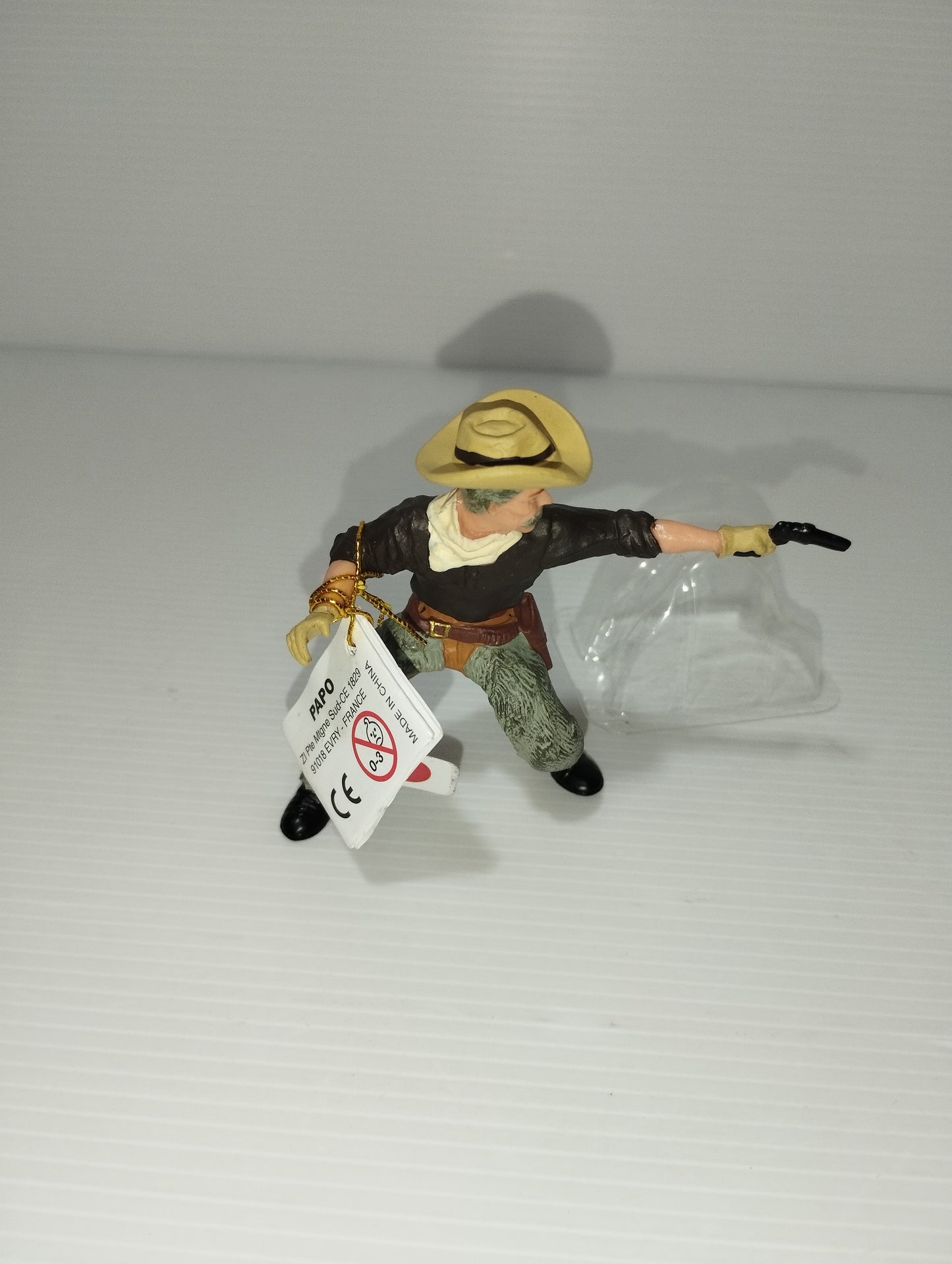 Papo Cowboy Con Pistola
In Plastica