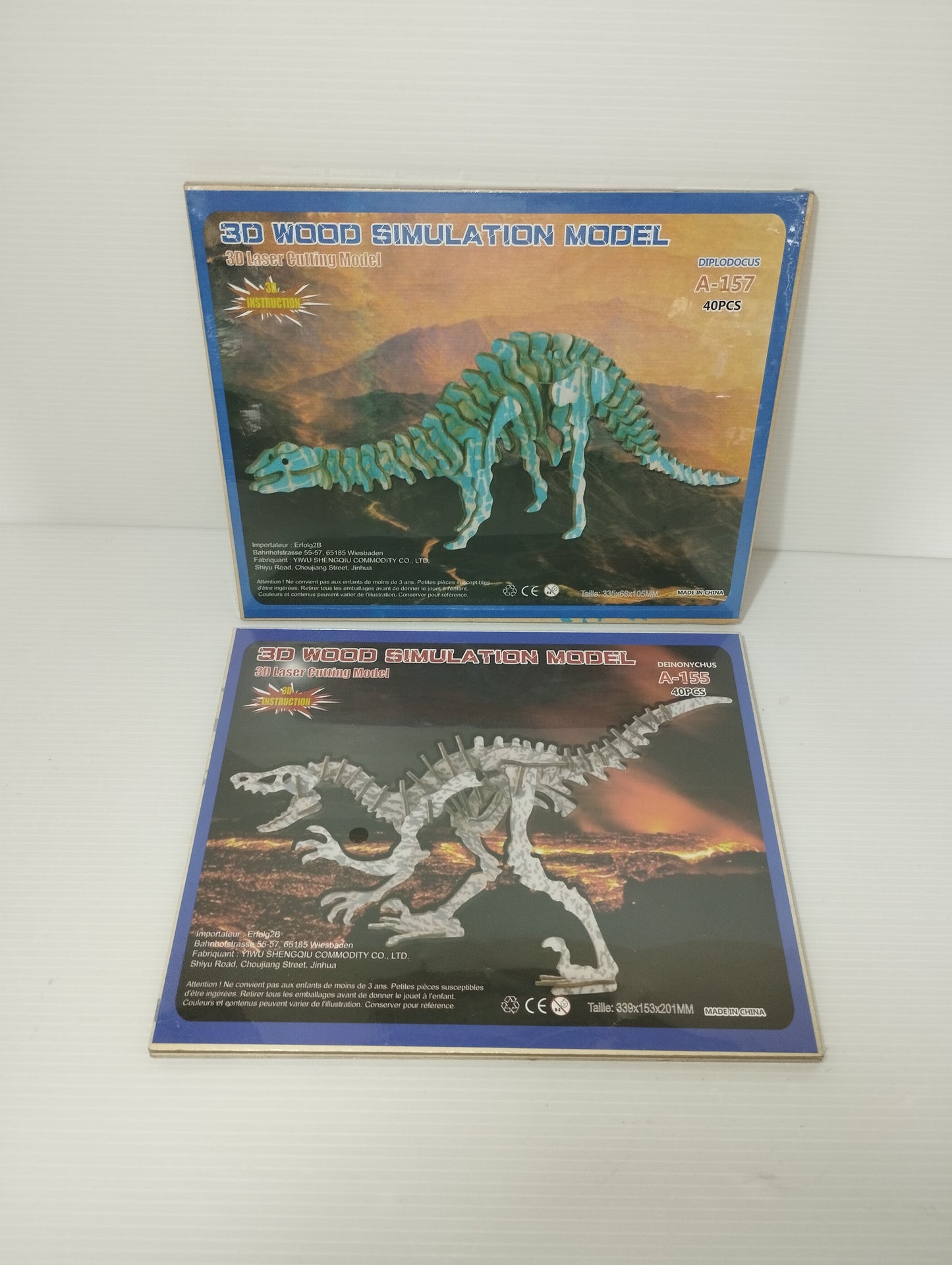 2 Dinosauri In Puzzle 3D In Legno
40 pezzi ciascuno