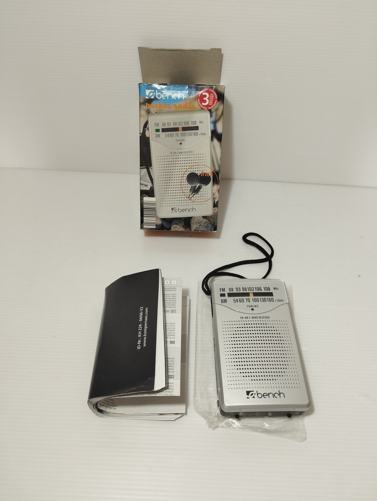 Bench Pocket Radio FM/AM
Mod.KH224