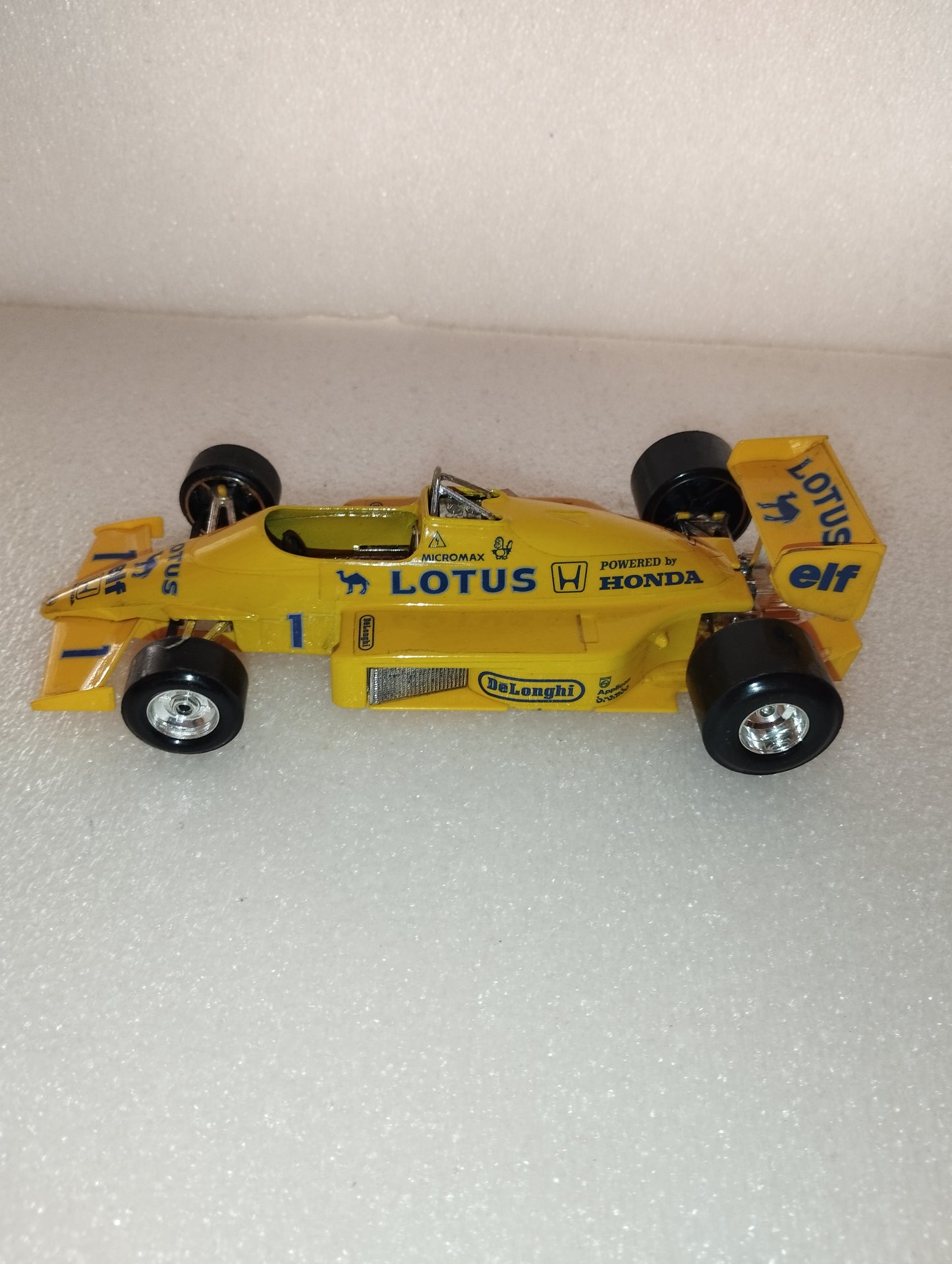 Lotus 97 T Bburago
Scala 1:24