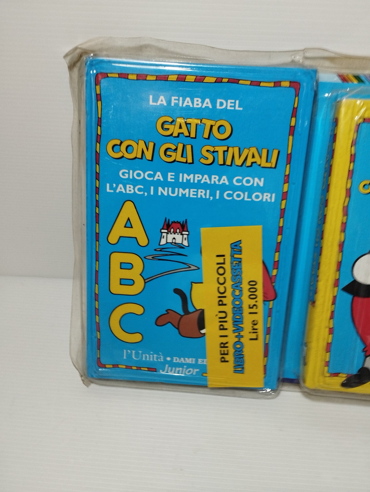 Il Gatto con gli stivali Libro +VHS Dami Editore L'Unità