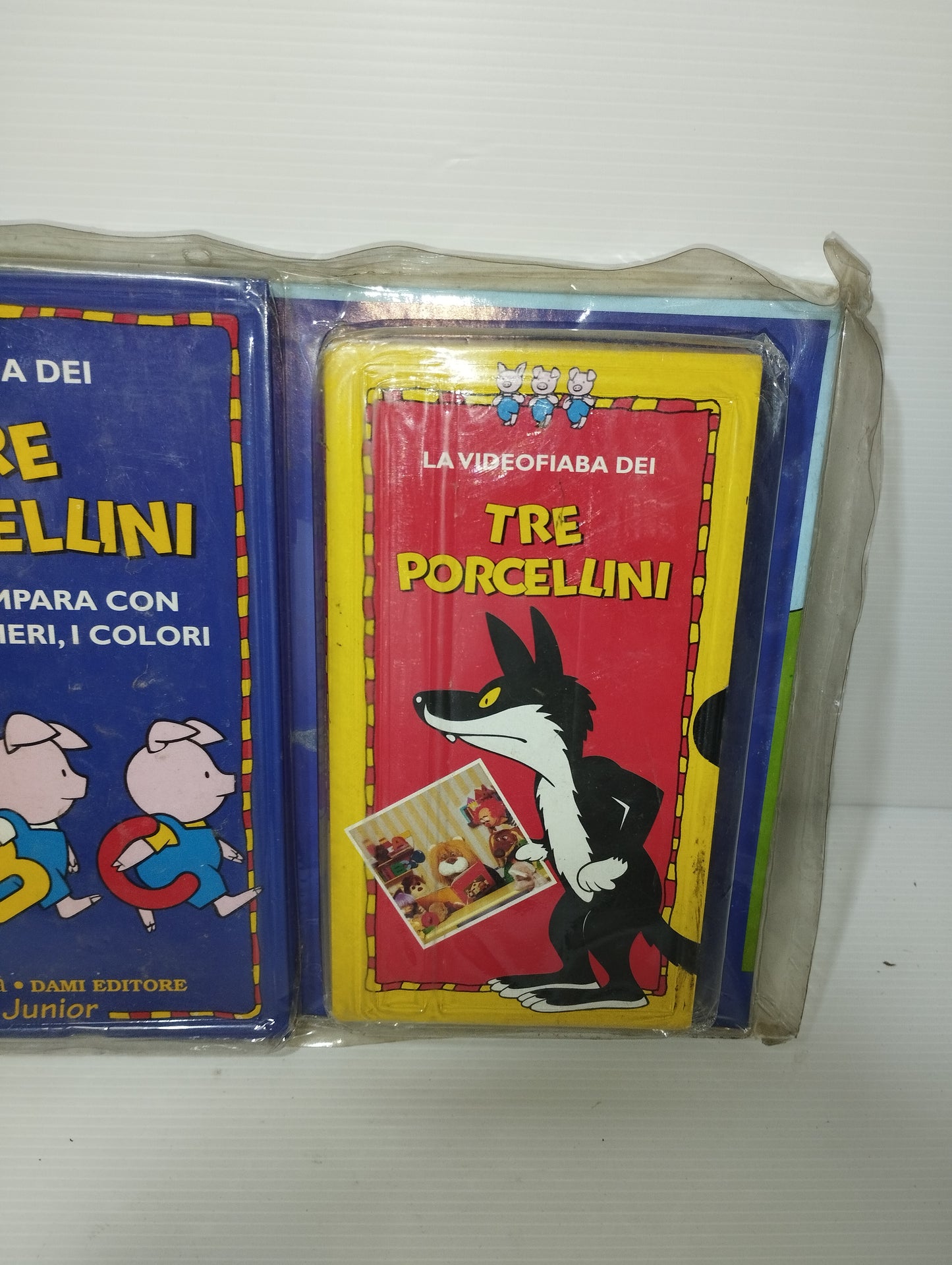 Tre Porcellini Libro +VHS Dami Editore L'Unità