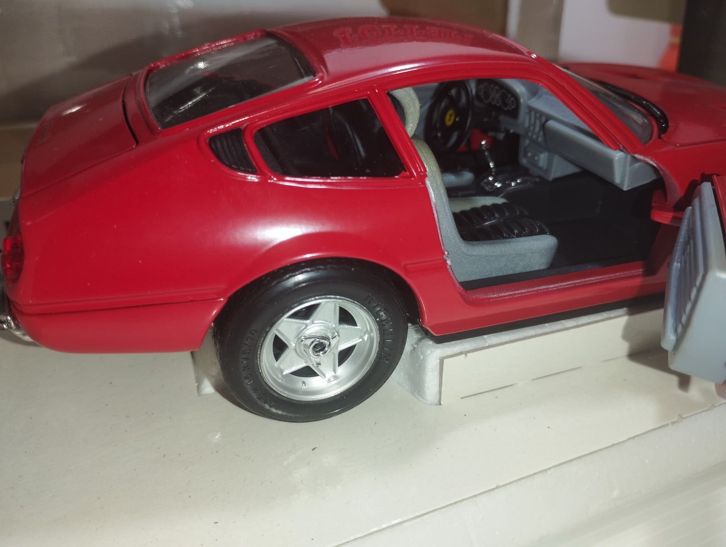 Ferrari Daytona 365 GTB4 Berlina 1969
Techno Giodi
Scala 1:18