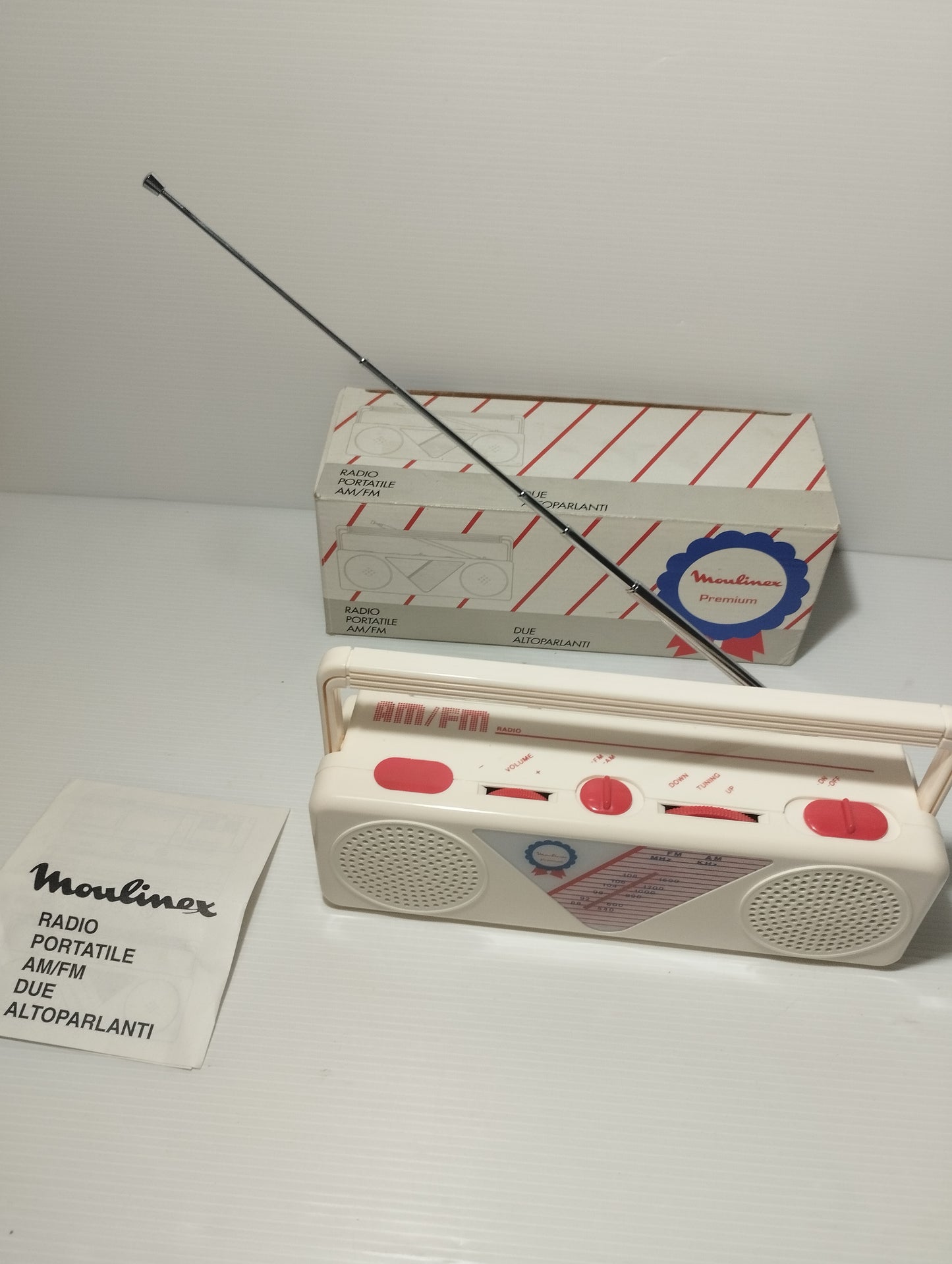 Moulinex Radio Portatile Am/FM
Due altoparlanti