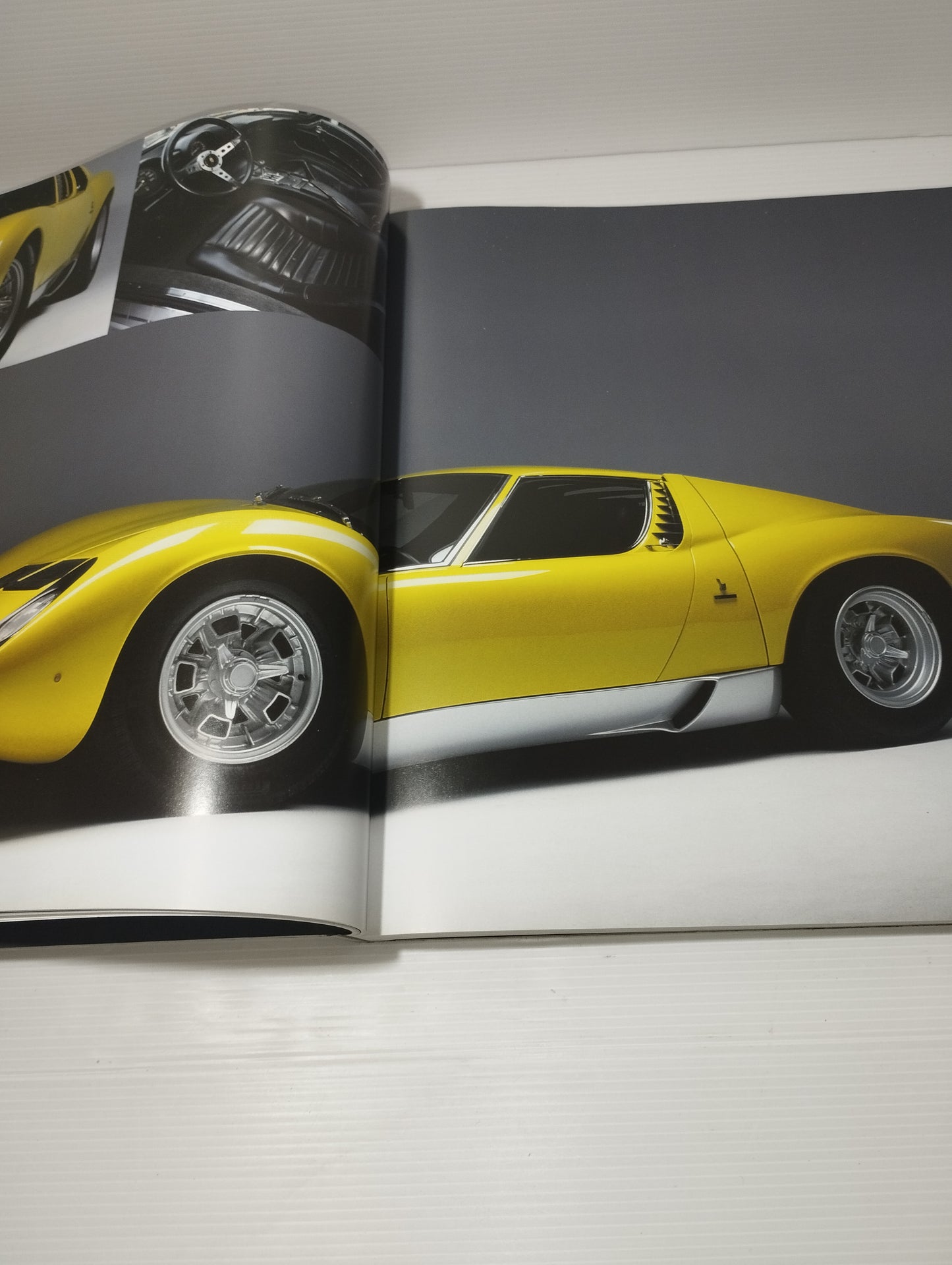 Libro Lamborghini
100 anni di innovazione in metà tempo
Edito nel 2014 da  Skira