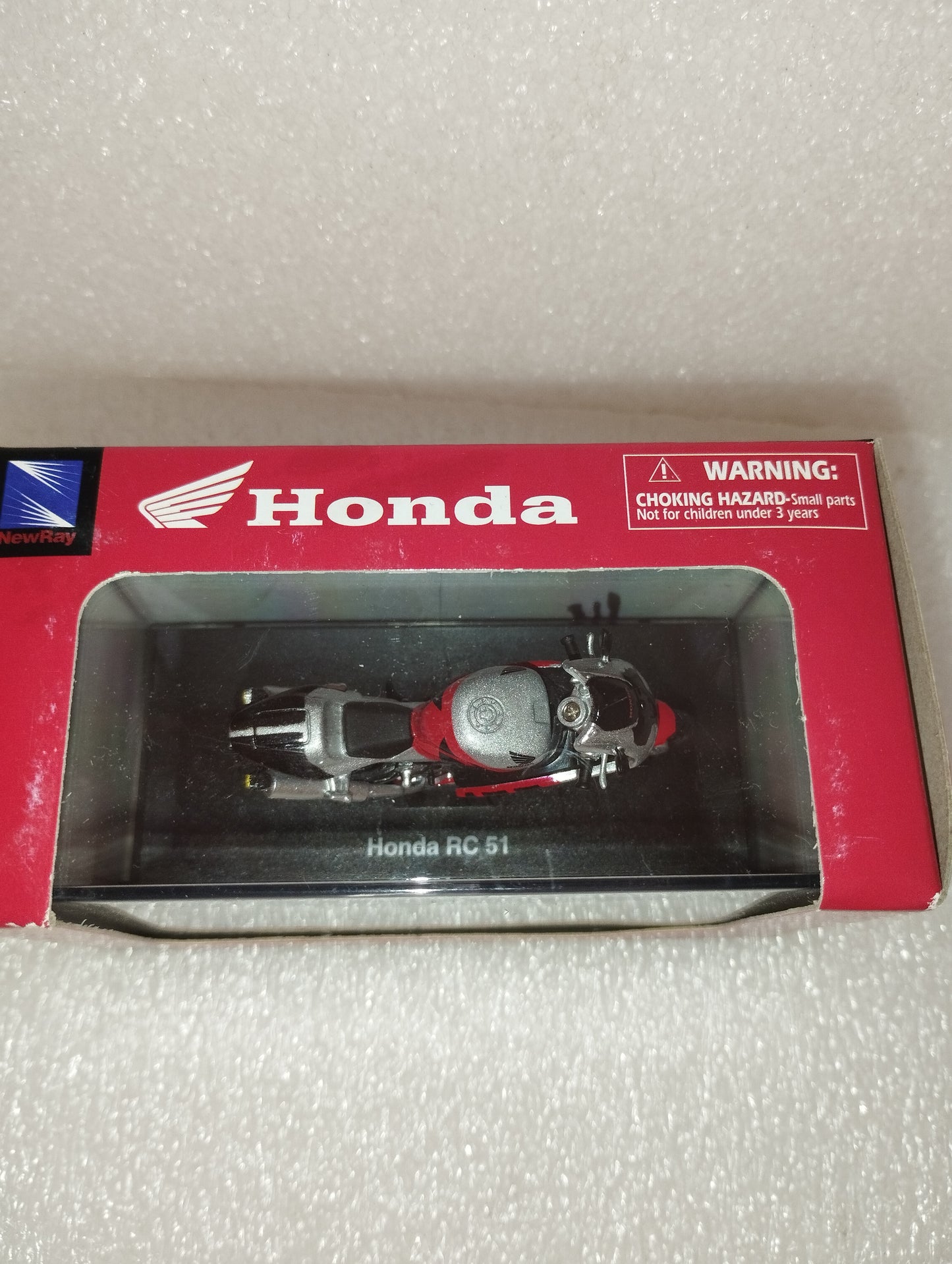 Honda RC 51 NewRay
Scala 1:32