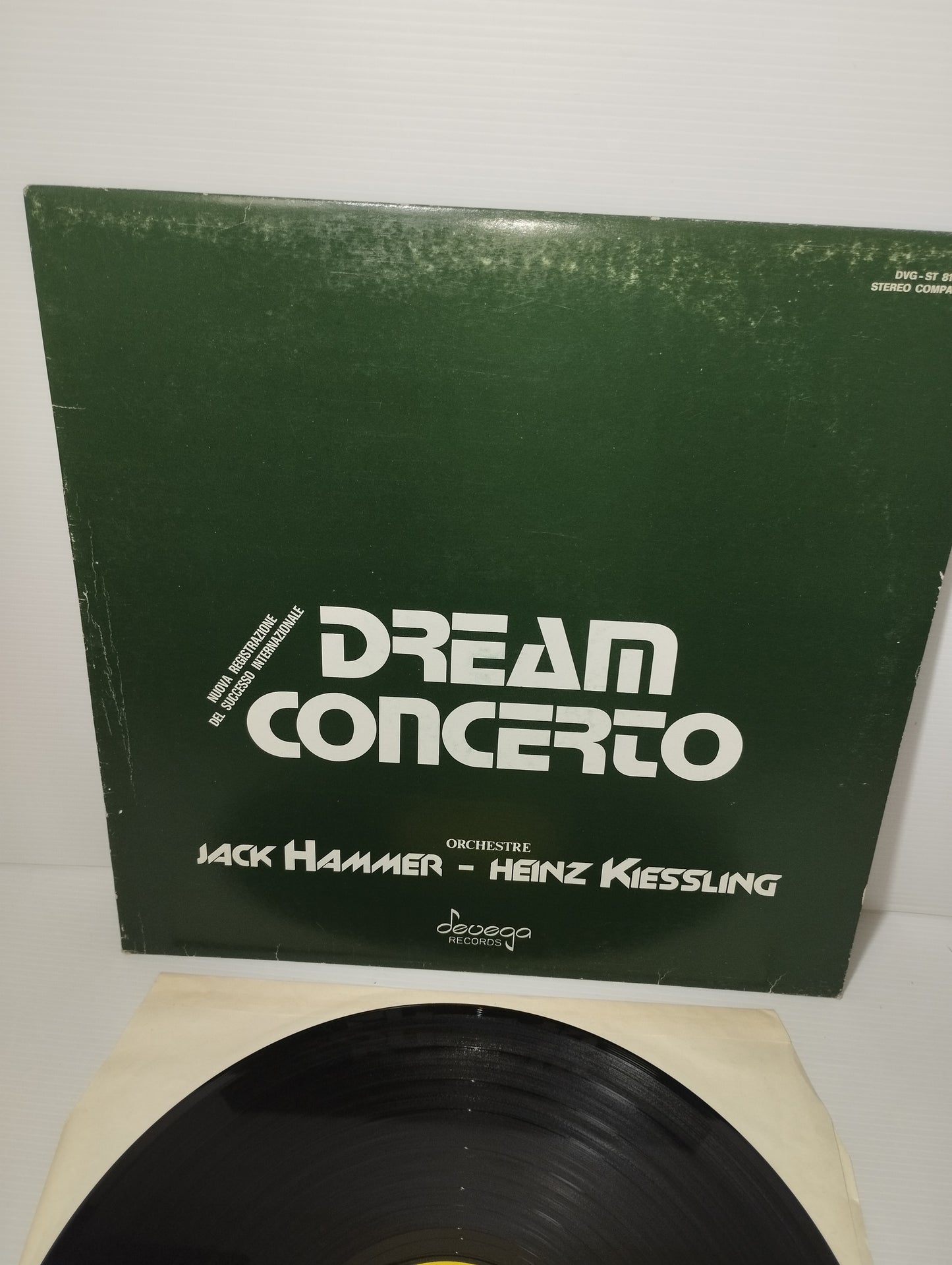 Dream Concerto Jack  Hammer /Heinz Kiessling LP 33 Giri
Edito nel 1981 da Devega Records Cod.DVG-ST 8122