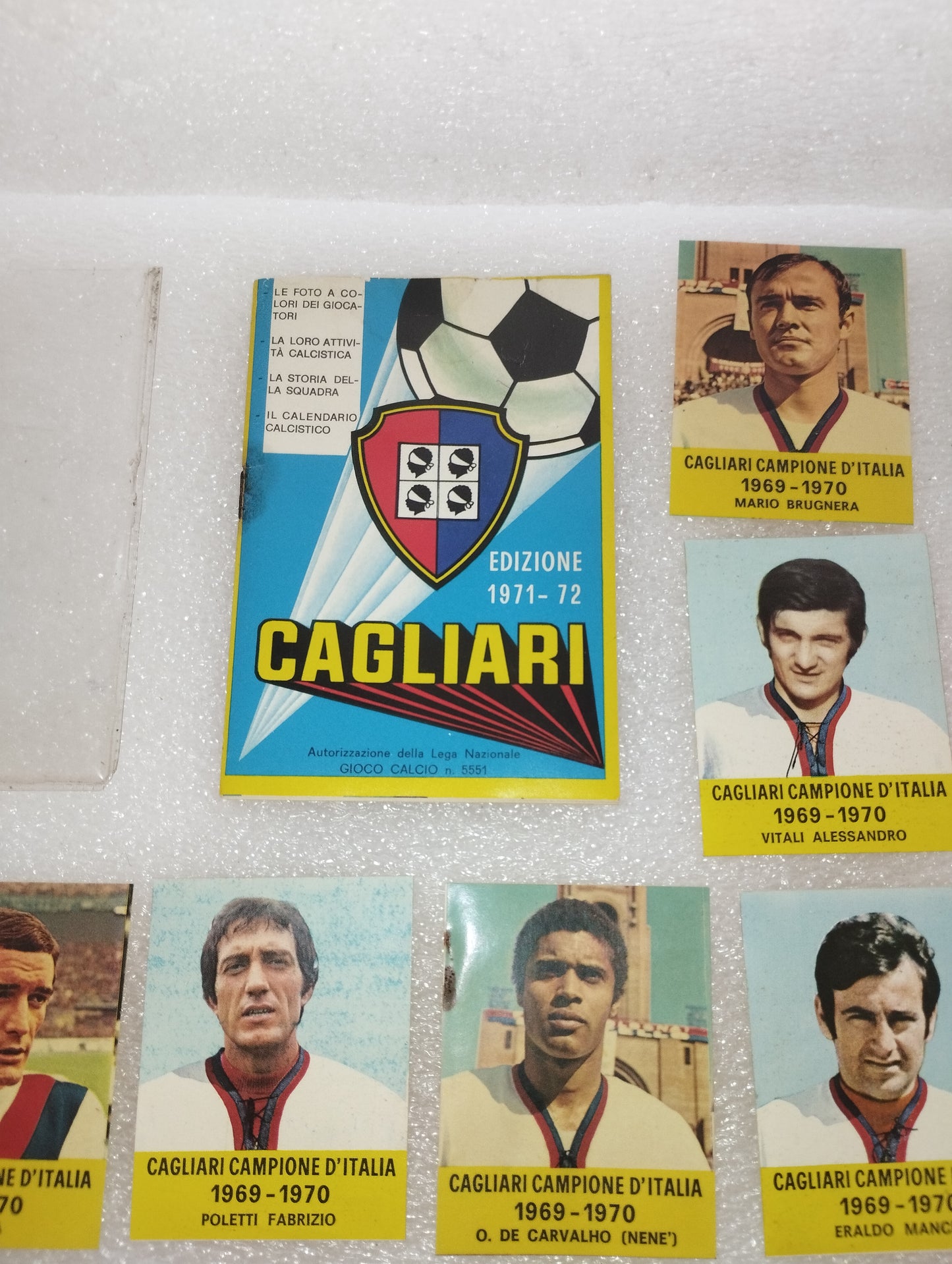 Cagliari Ediz.1971/72 Mini Album +Figurine (15 + lo scudetto)