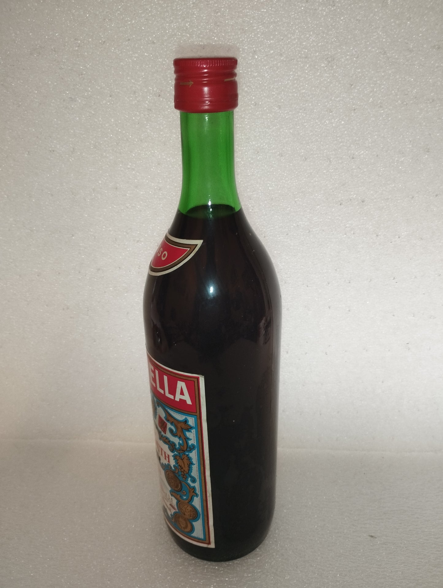 Vino Vermouth Serenella Rosso Vintage
Preparato in Svizzera