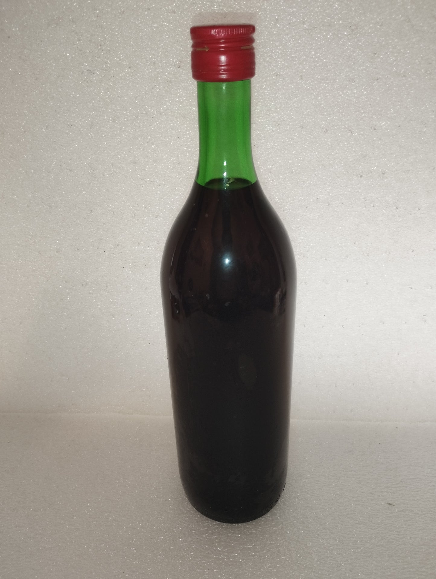 Vino Vermouth Serenella Rosso Vintage
Preparato in Svizzera