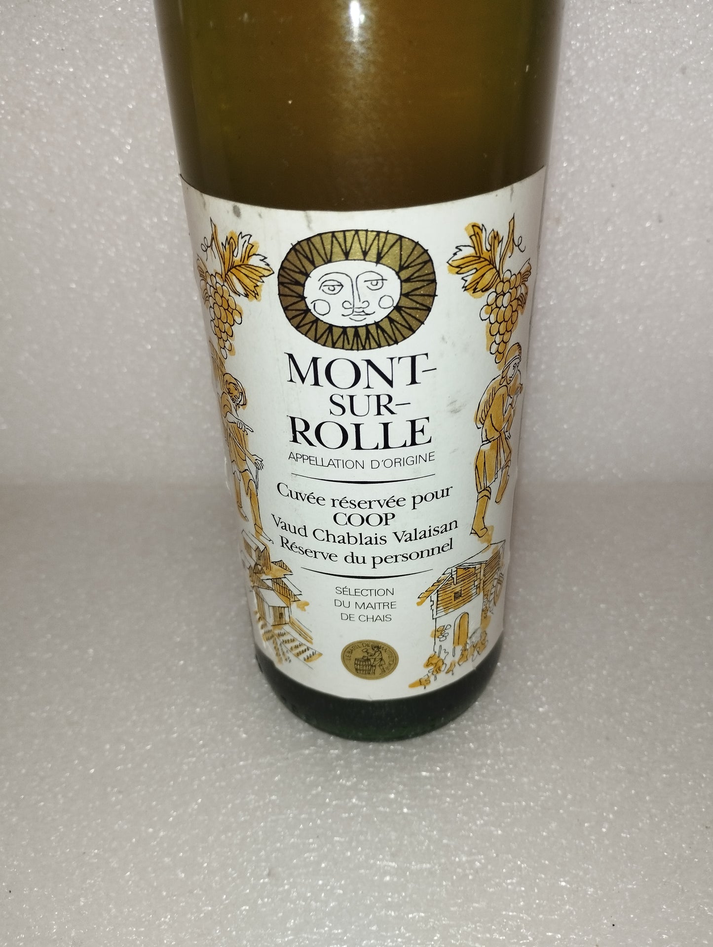 Vino Bianco Mont sur Rolle Vaud Chablais Valaisan Vintage
Preparato in Svizzera