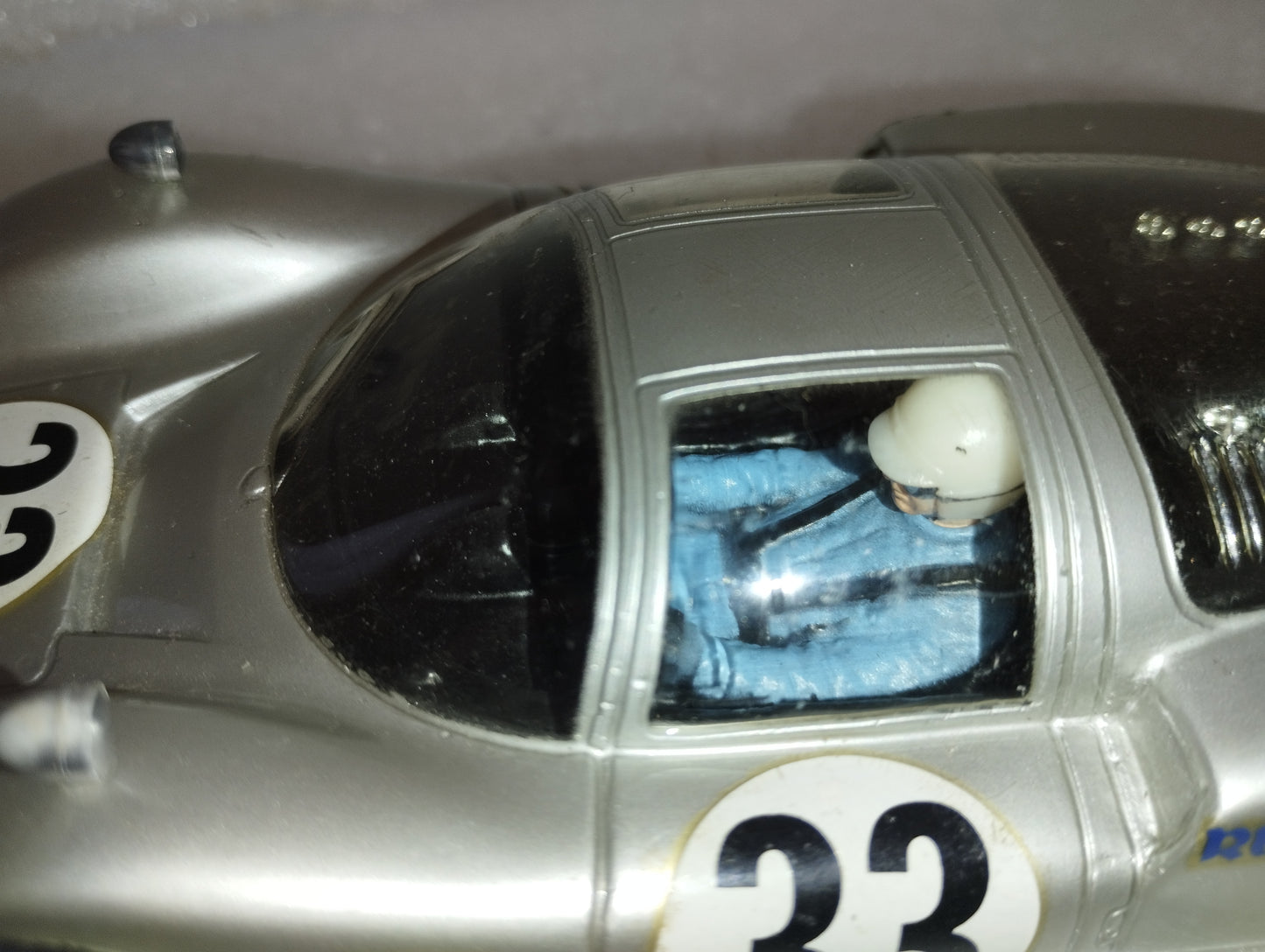 Porsche Carrera Russkit Per Pista Elettrica

Scala 1:24

Originale anni 60