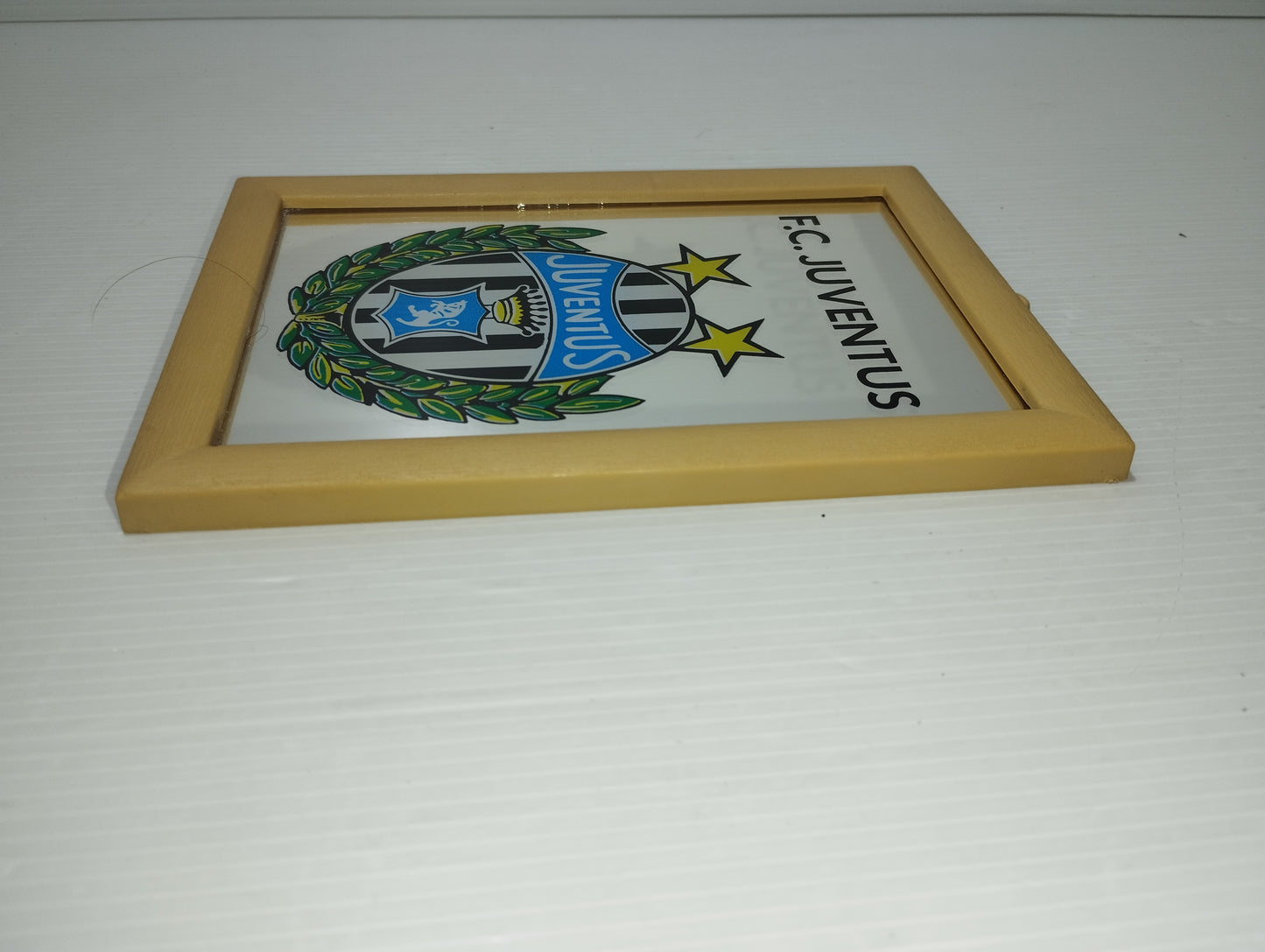 Specchio F.C.Juventus Vintage
Misure Specchio  17x12 Cm