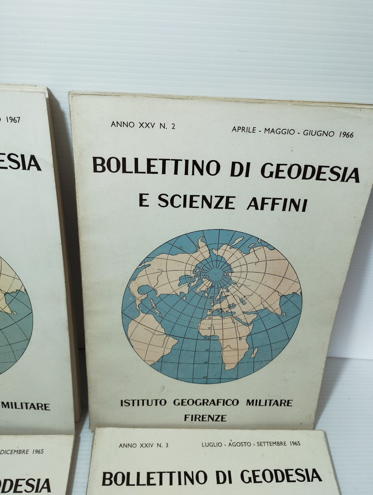 4 Bollettini Di Geodesia E Scienze Affini Anni 60 
Istituto Geografico Militare Firenze