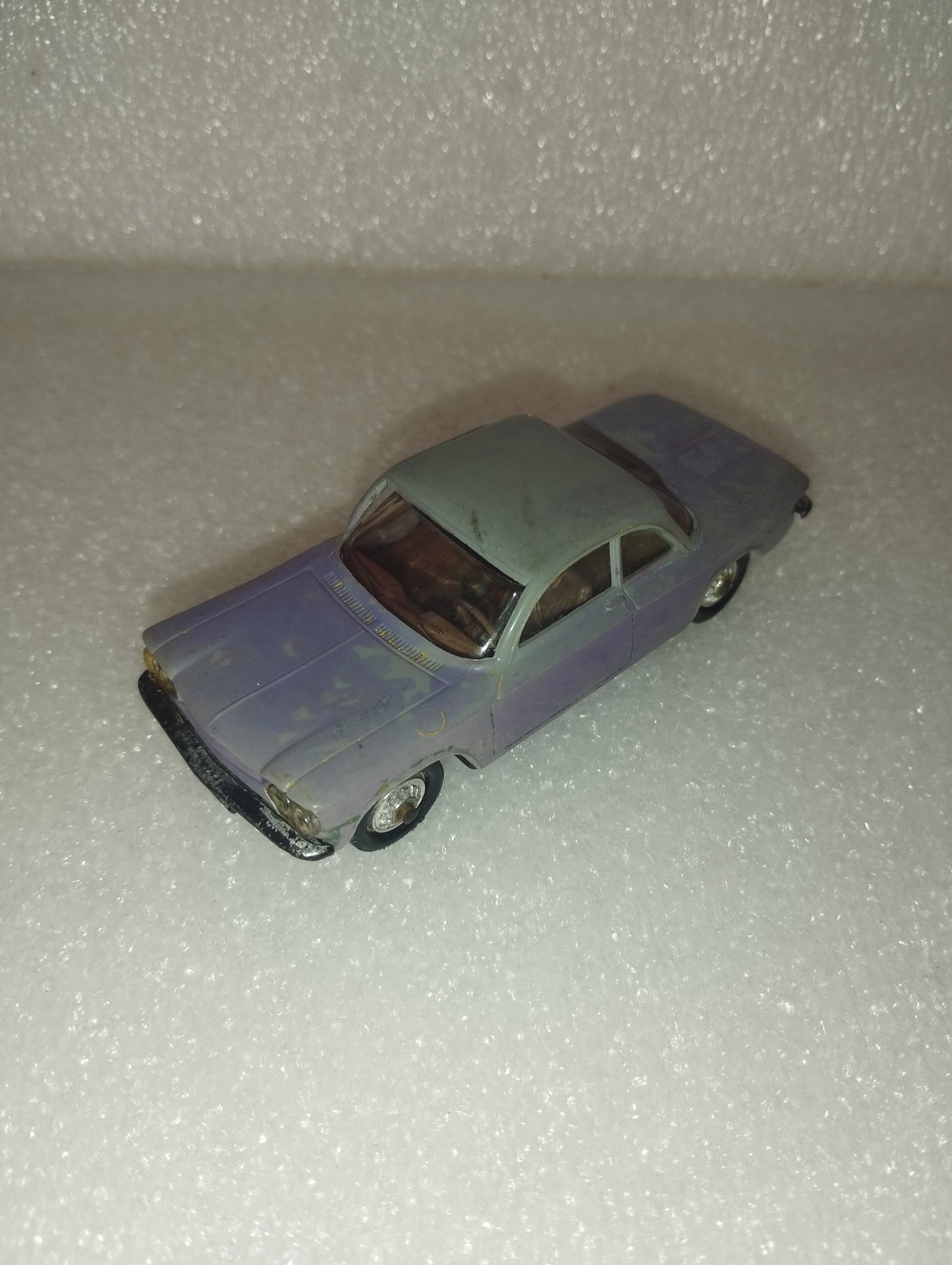 Chevrolet Corvair Monza
Prodotto da Norev n.69
Scala 1:43
in Plastica