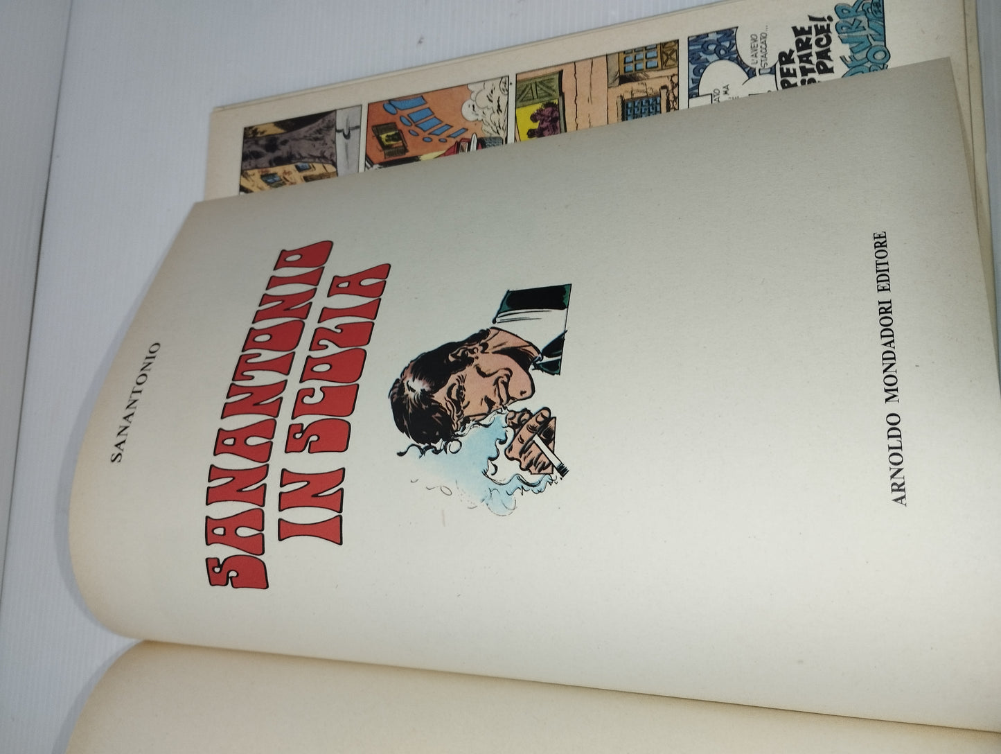 Sanantonio In Scozia Libro A Fumetti Edito nel 1974 da Arnoldo Mondadori Editore
Prima Edizione