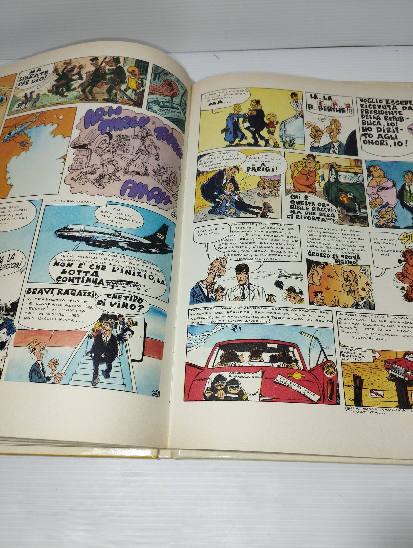 Olé! Sanantonio Libro A Fumetti Edito nel 1973 da Arnoldo Mondadori Editore
Prima Edizione