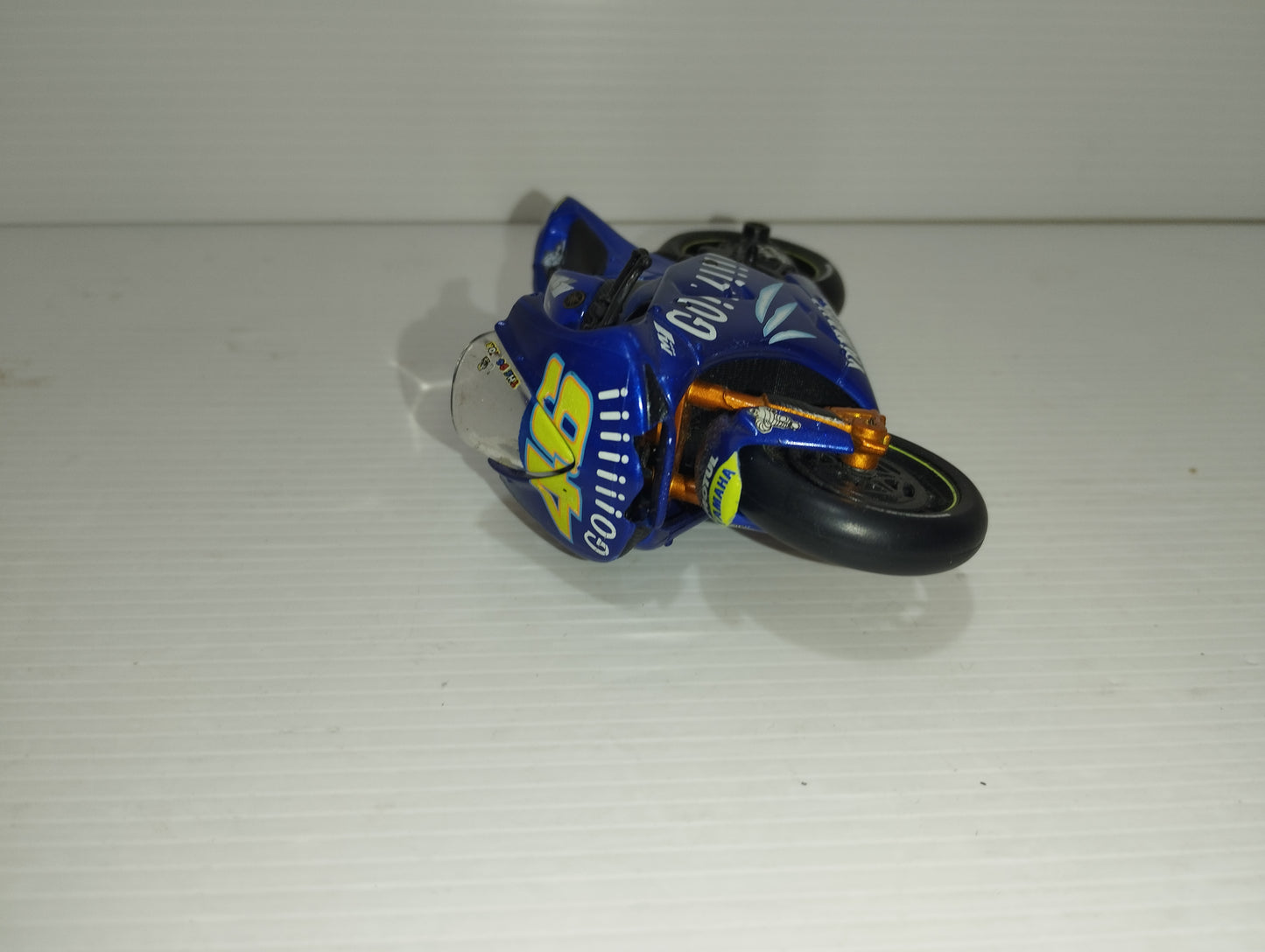 Modellino Yamaha
Valentino Rossi
Serie 46
Scala 1:24