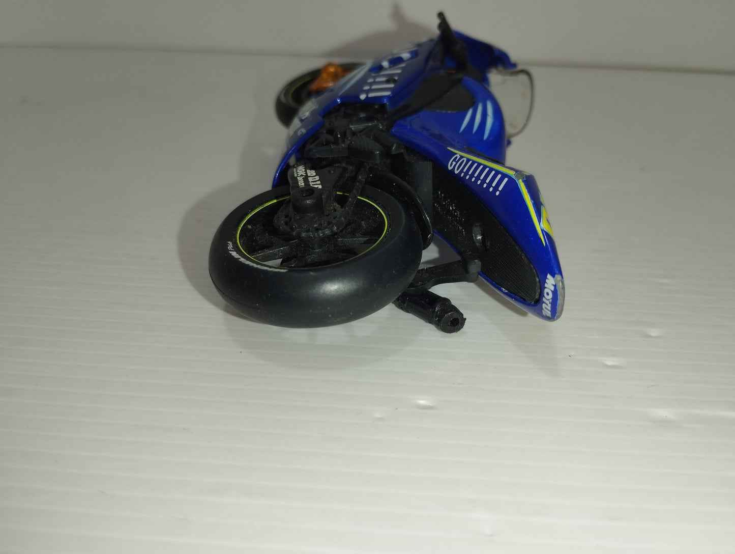 Modellino Yamaha
Valentino Rossi
Serie 46
Scala 1:24