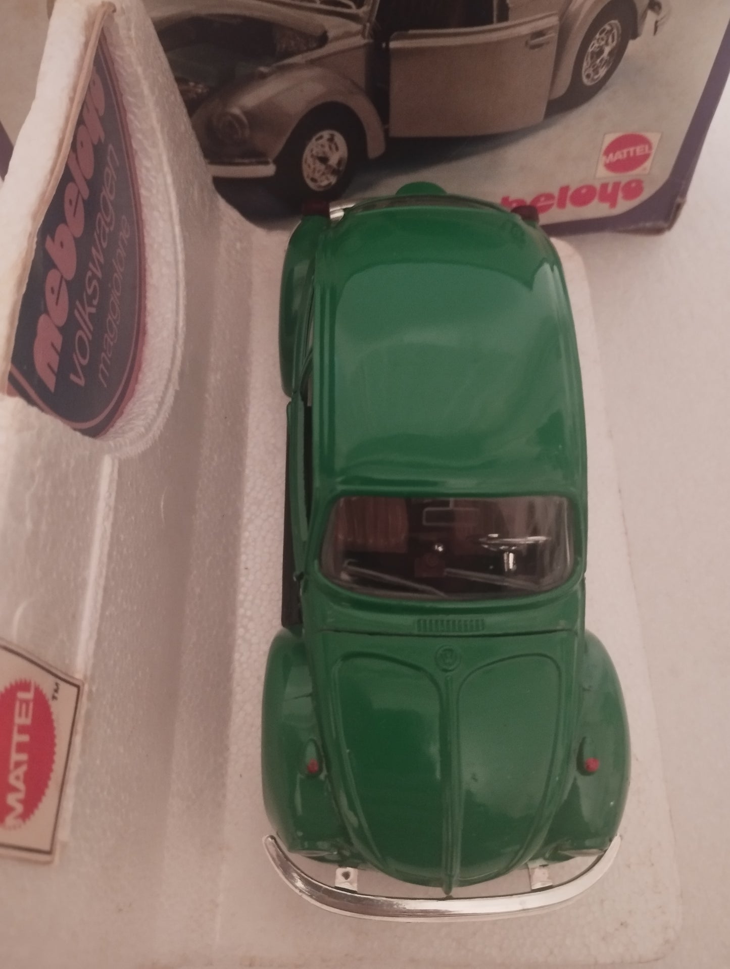 Volkswagen Maggiolone
Prodotto da Mebetoys Mattel art.8574
Scala 1:25 con difetti