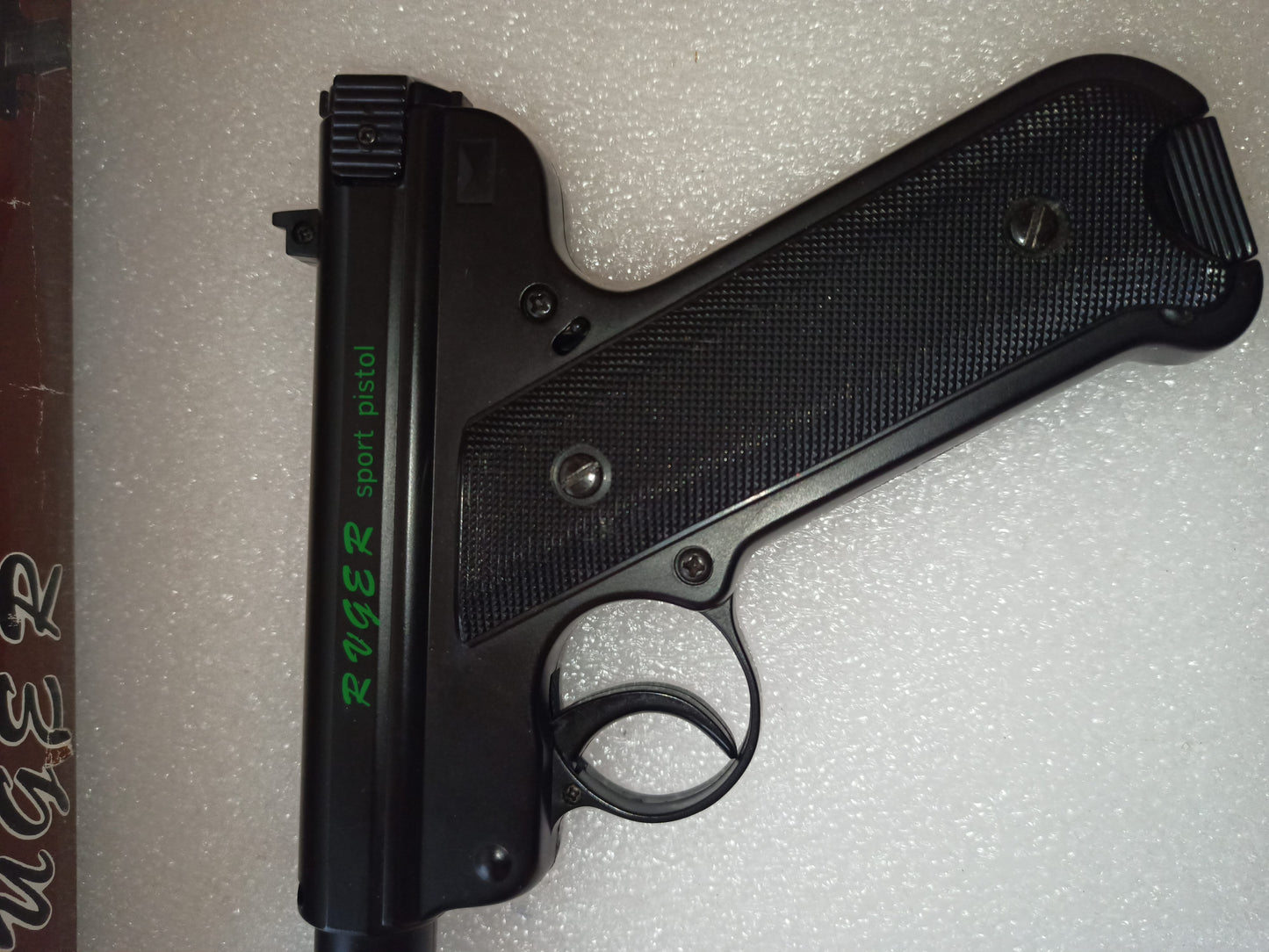 Pistola Giocattolo Ruger Airsoftgun 6mm Vintage
In plastica