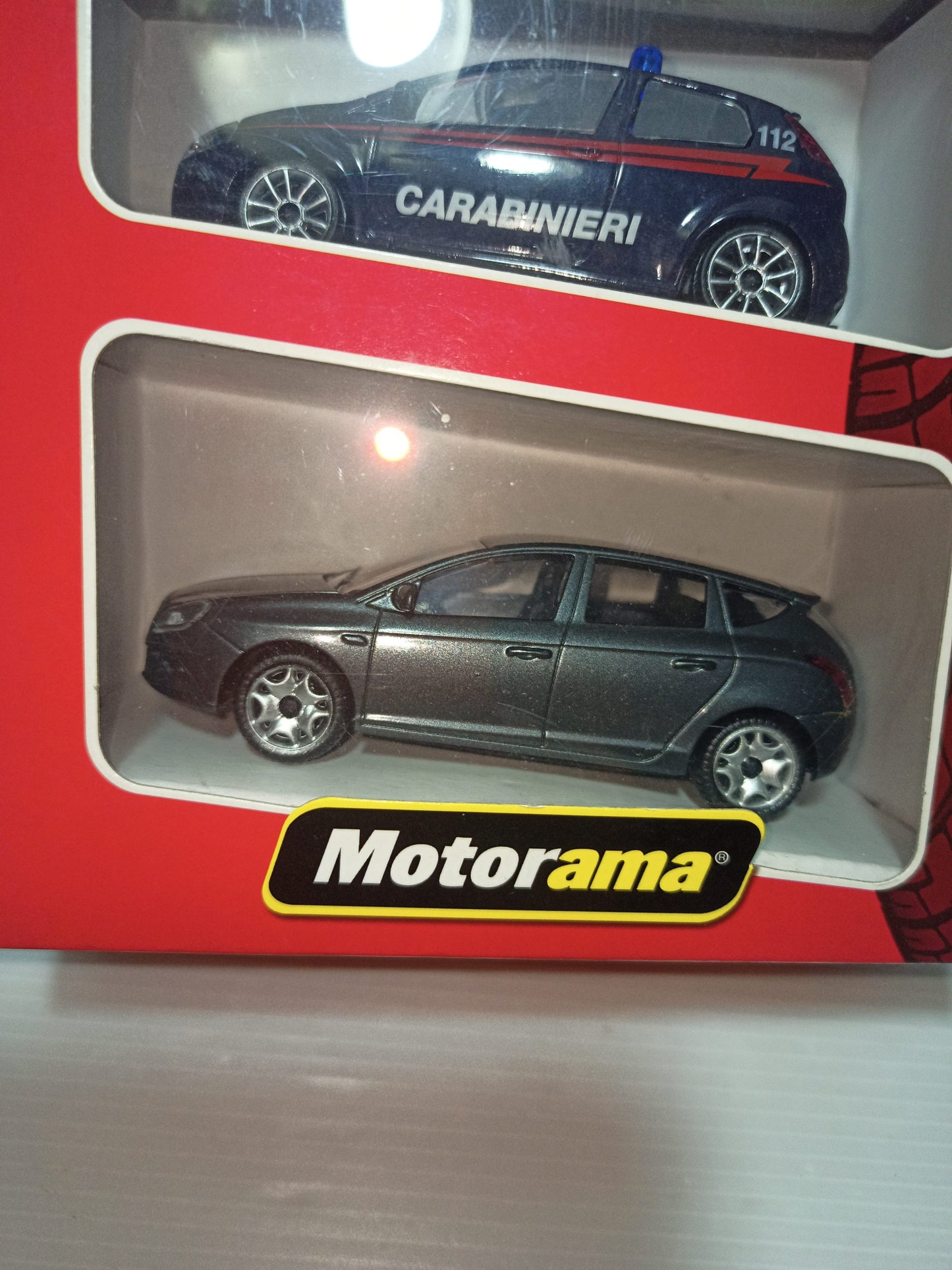 2 Modellini Motorama
Scala 1:43