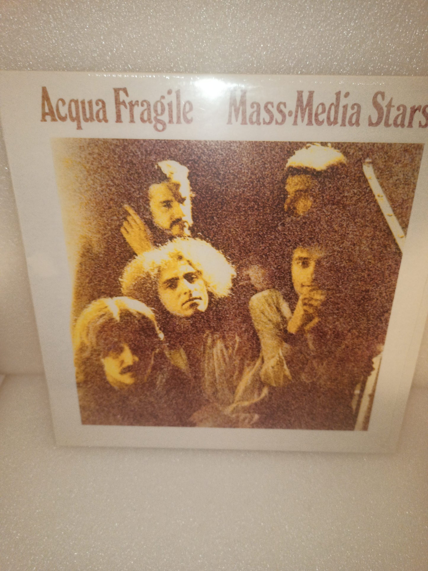 Mass.Media Stars Acqua Fragile LP 33 giri
Edito nel 2015 da Sony Music