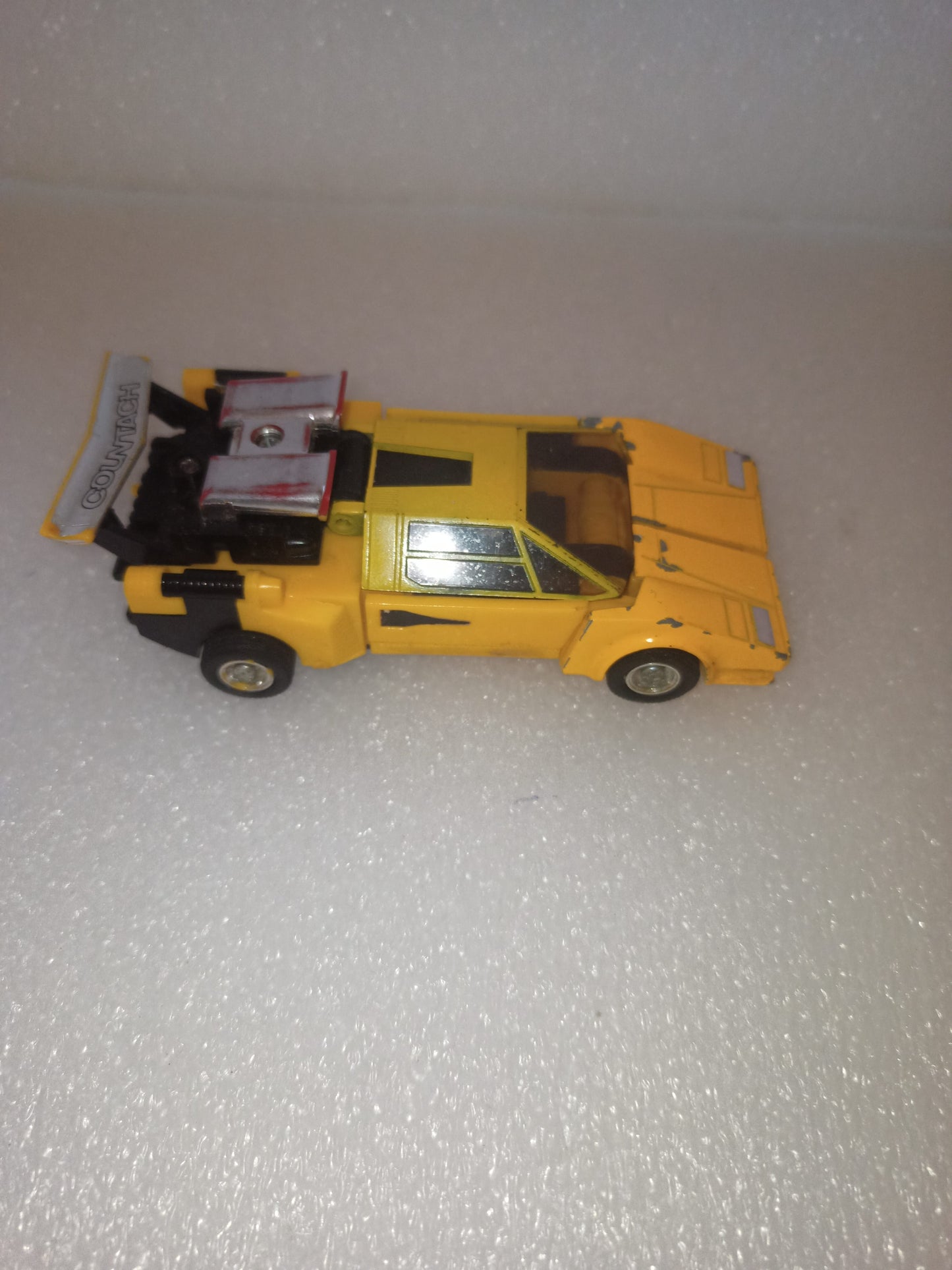 Transformers Lamborghini Countach Takara Senza Accessori/armi
Made in Japan