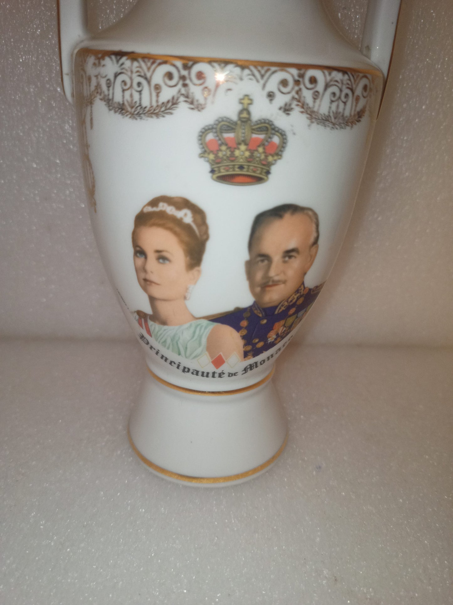 Vaso Principauté De Monaco In Porcellana Vintage