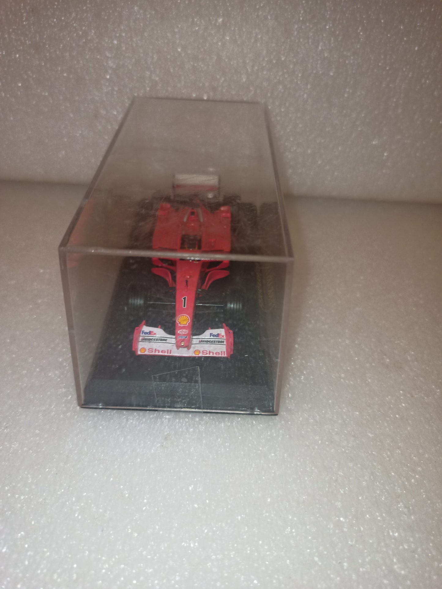 Ferrari F2001 Schumacher

Scala 1:43