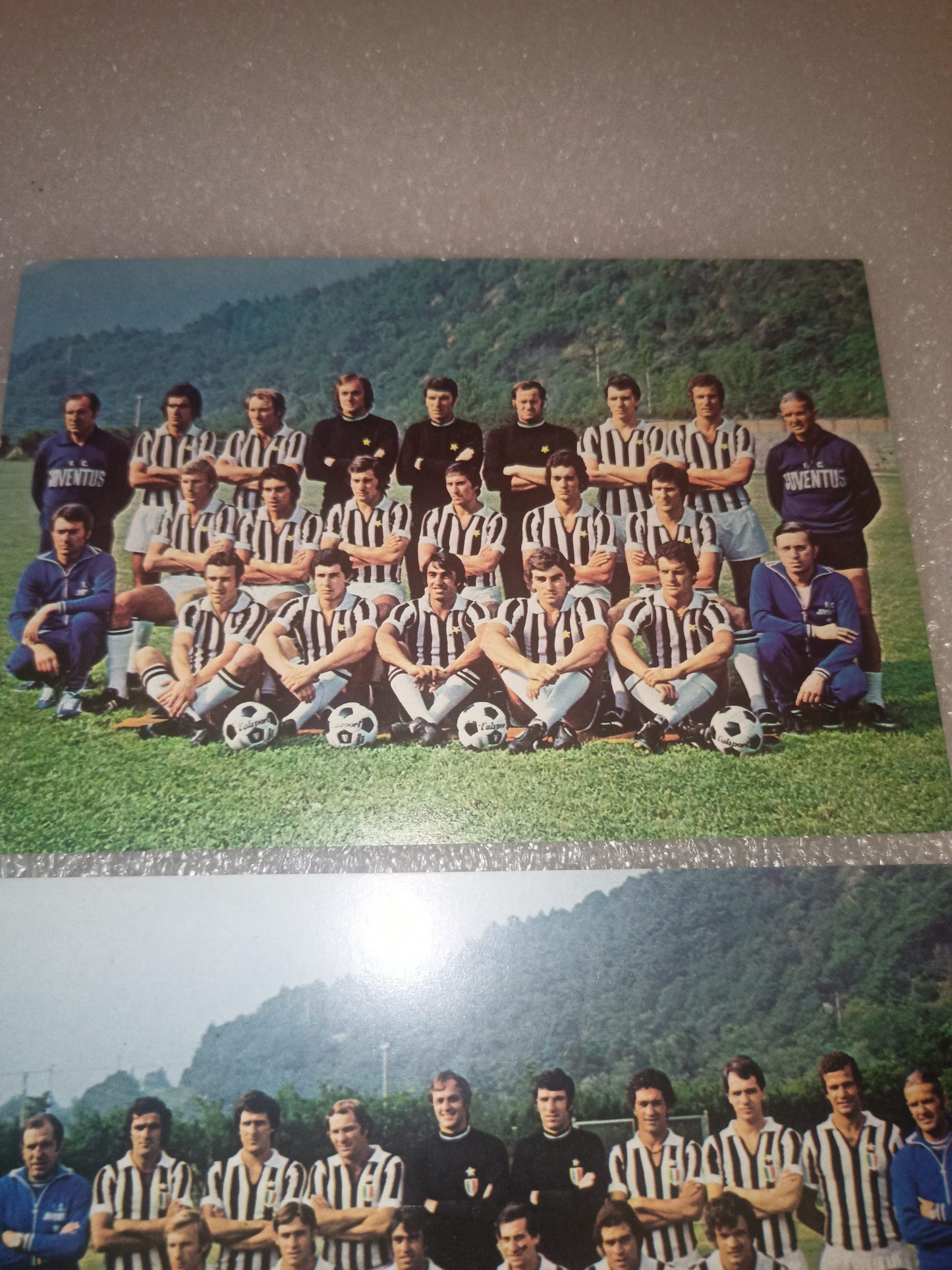 5 Cartoline Hurrà Juventus Anni 70
Misure 15,5 x 10,5 cm