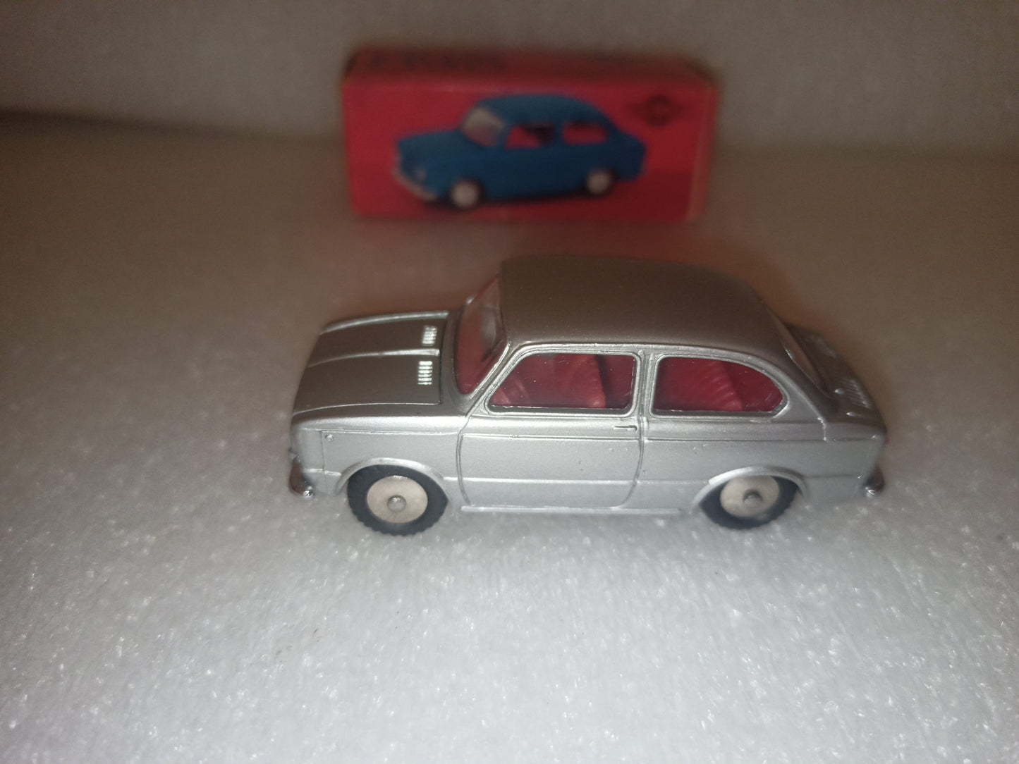 Fiat 850 Mercury
Art.n.38
Scala 1:43
Made in Italy
Anni 60