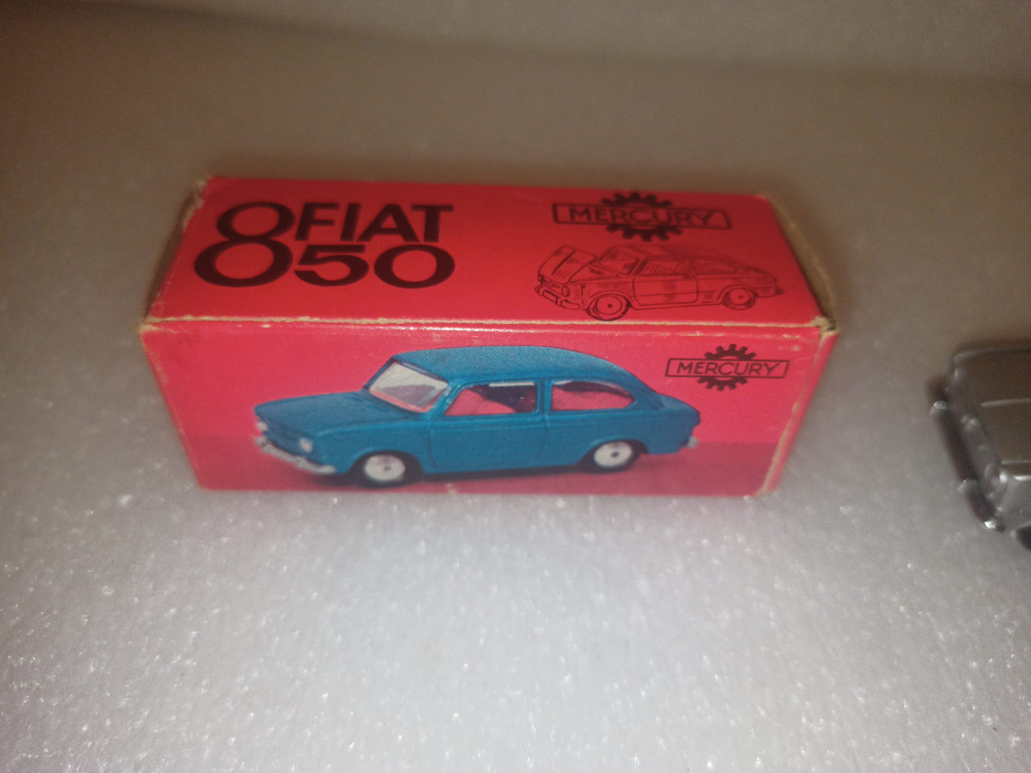 Fiat 850 Mercury
Art.n.38
Scala 1:43
Made in Italy
Anni 60