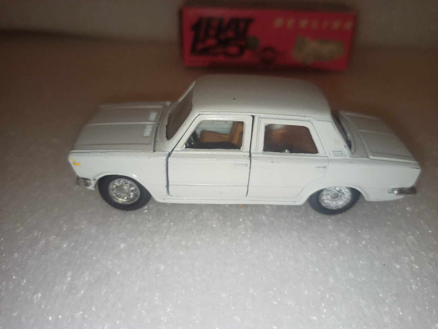 Fiat 125 Berlina Mercury
Art.n.25
Scala 1:43
Made in Italy
Anni 60