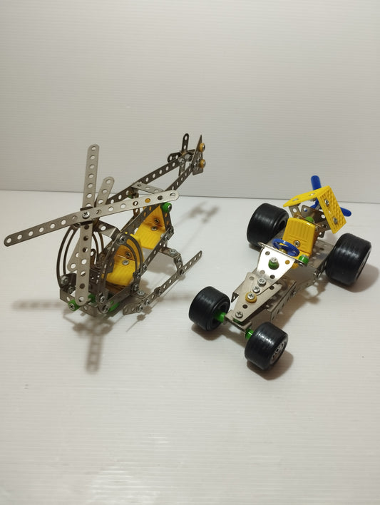 2 Veicoli In Metallo/Plastica Tipo Meccano