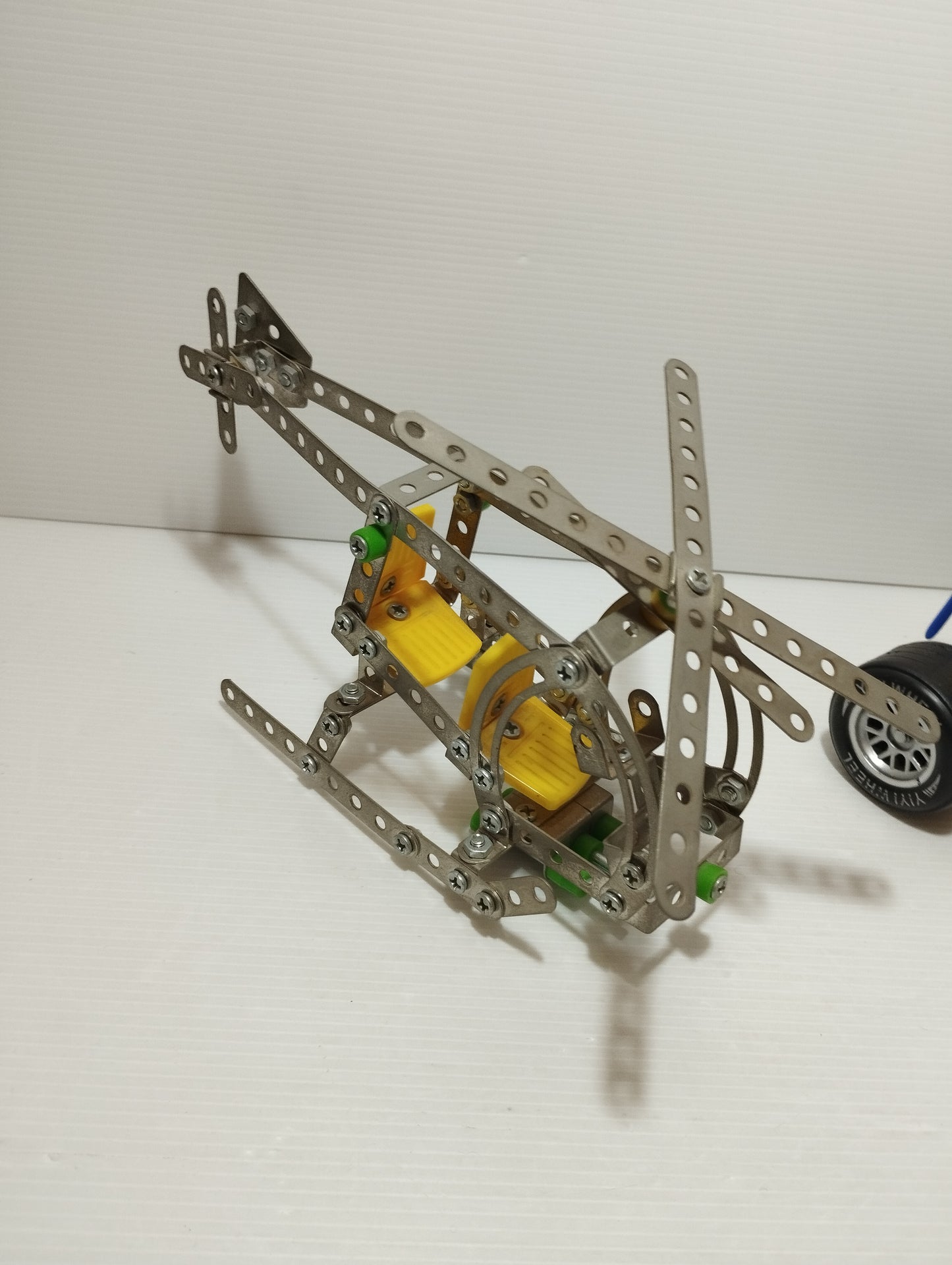 2 Veicoli In Metallo/Plastica Tipo Meccano