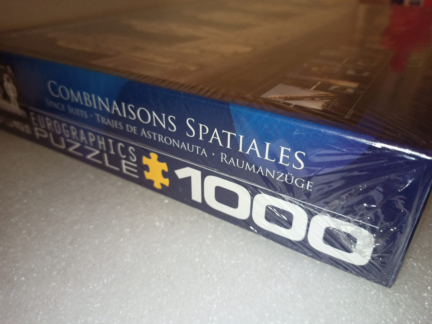 Combinaisons Spatiales Puzzle
Prodotto da Eurographics
1000 Pezzi