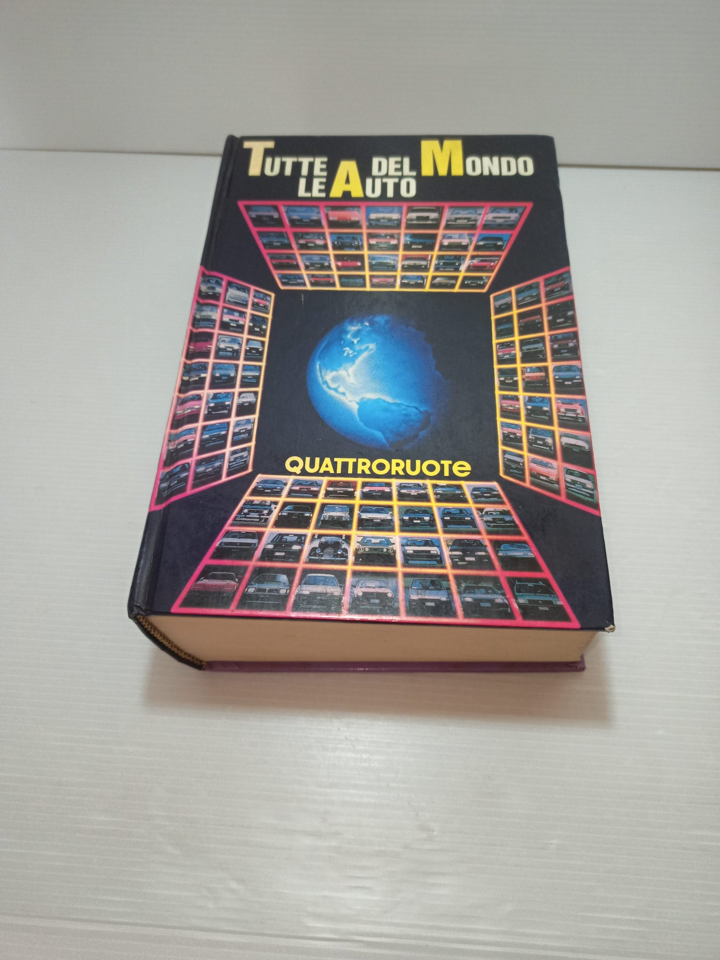 Tutte Le Auto Del Mondo 1988 Quattroruote
Editoriale Domus