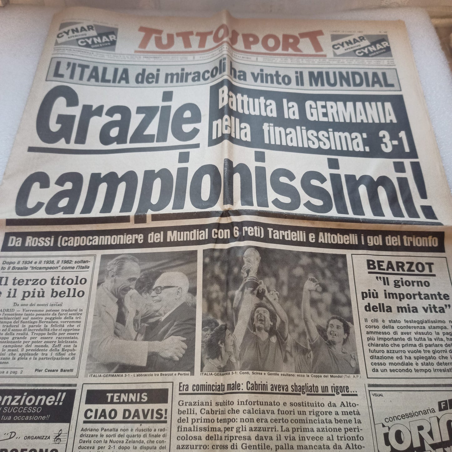 Tuttosport Grazie Campionissimi Mondiali Calcio Spagna 1982
Copia originale del Lunedì 12 luglio 1982